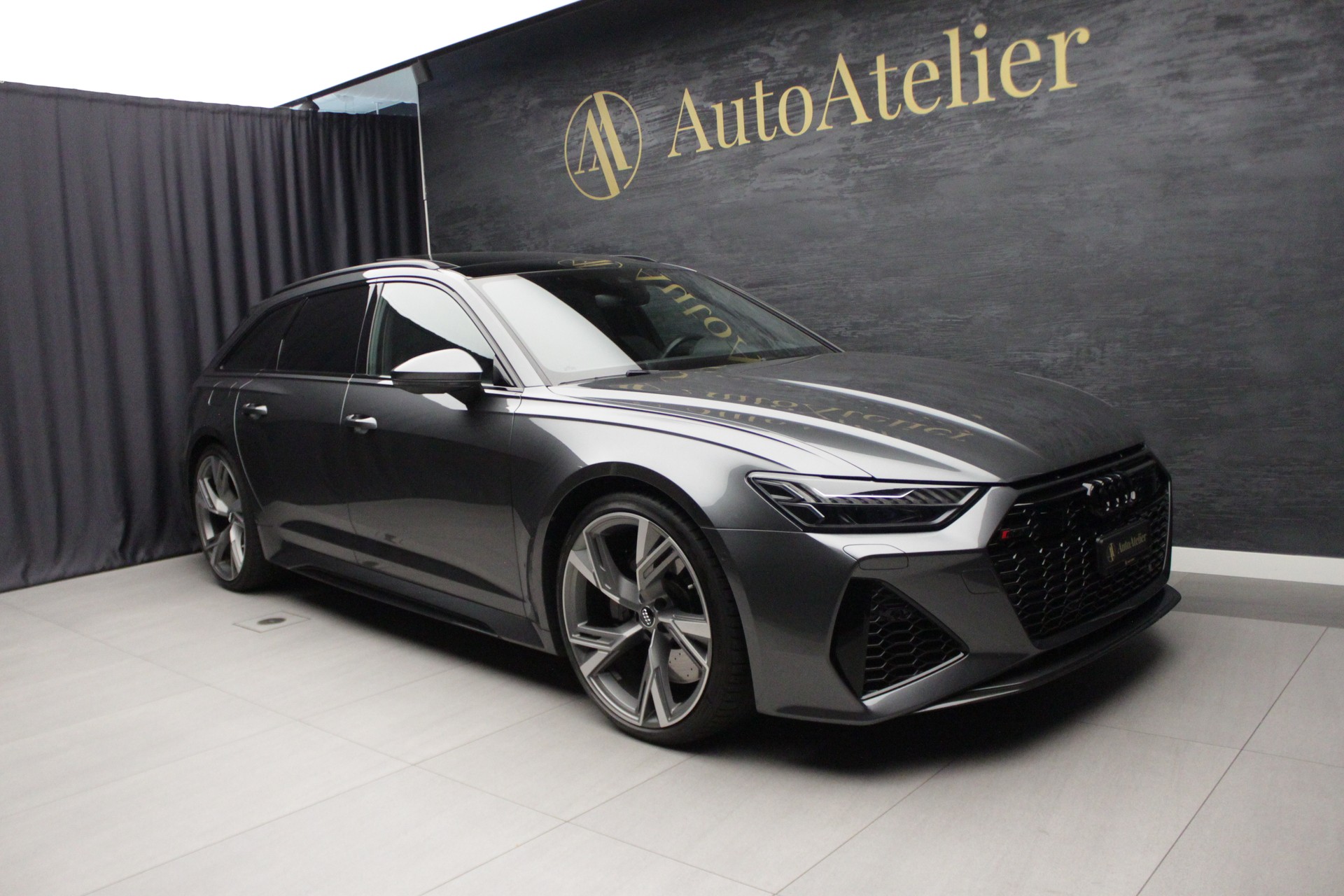 AUDI RS6 Avant 4.0 TFSI V8 quattro-showroom-element-2