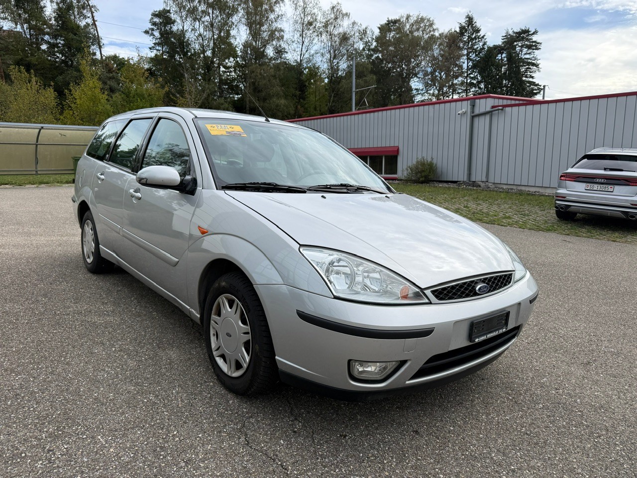 FORD Focus 1.8i 16V Ghia-image-1