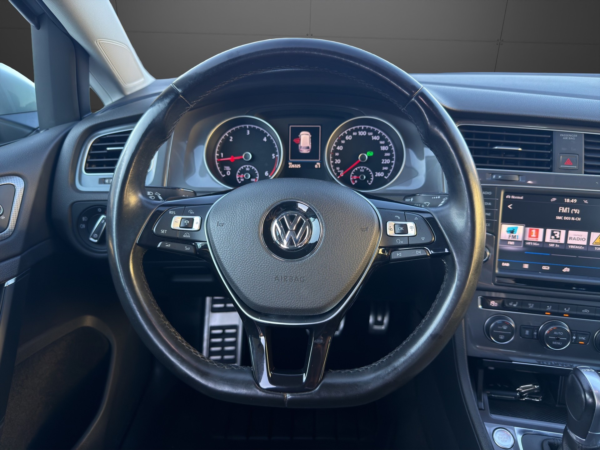 VW Golf 2.0 TDI Alltrack 4Motion-image-11