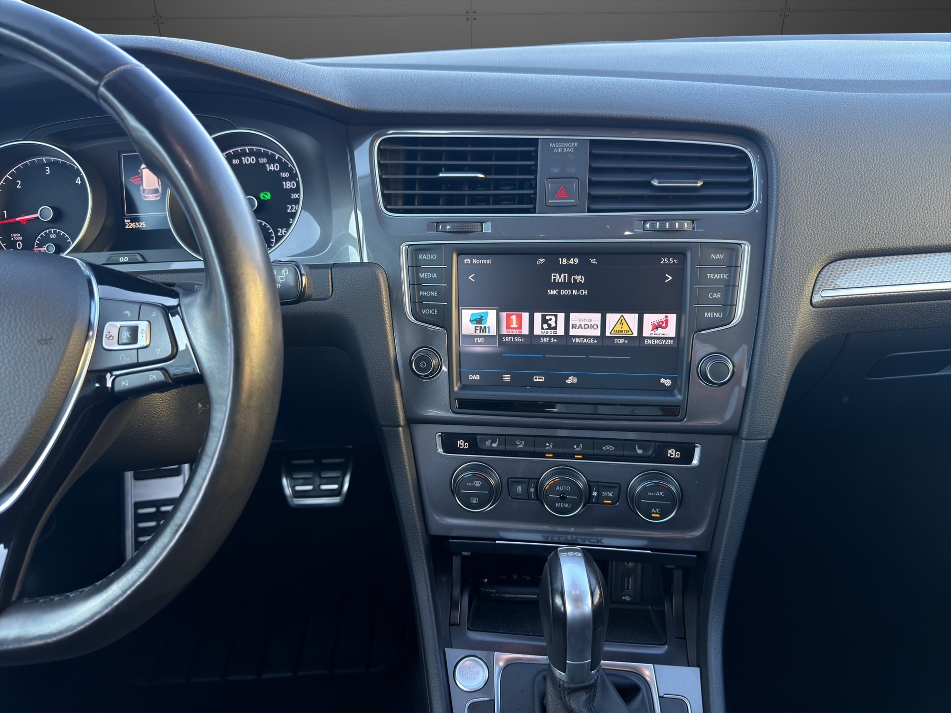 VW Golf 2.0 TDI Alltrack 4Motion-image-13