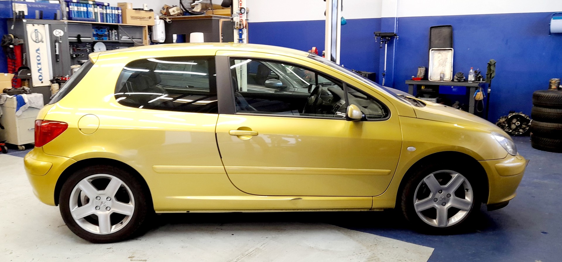 PEUGEOT 307 2.0 16V XSi-image-2
