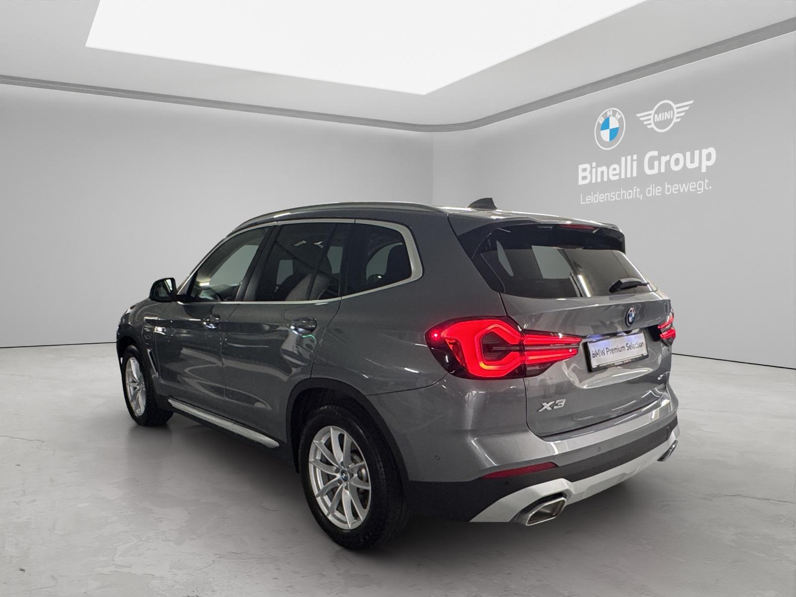 BMW X3 G01 30e xDrive-showroom-element-2