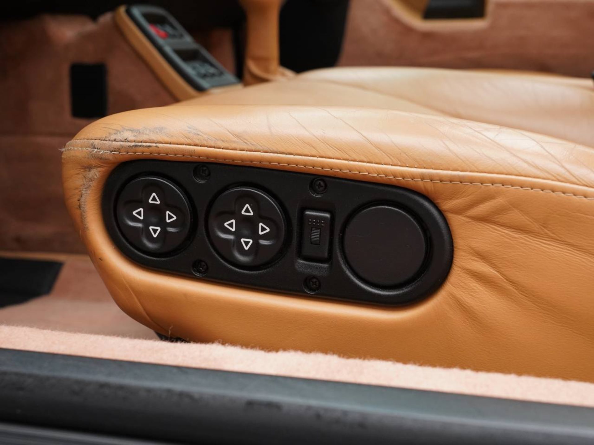 PORSCHE 911 Carrera 4S Coupé-image-22