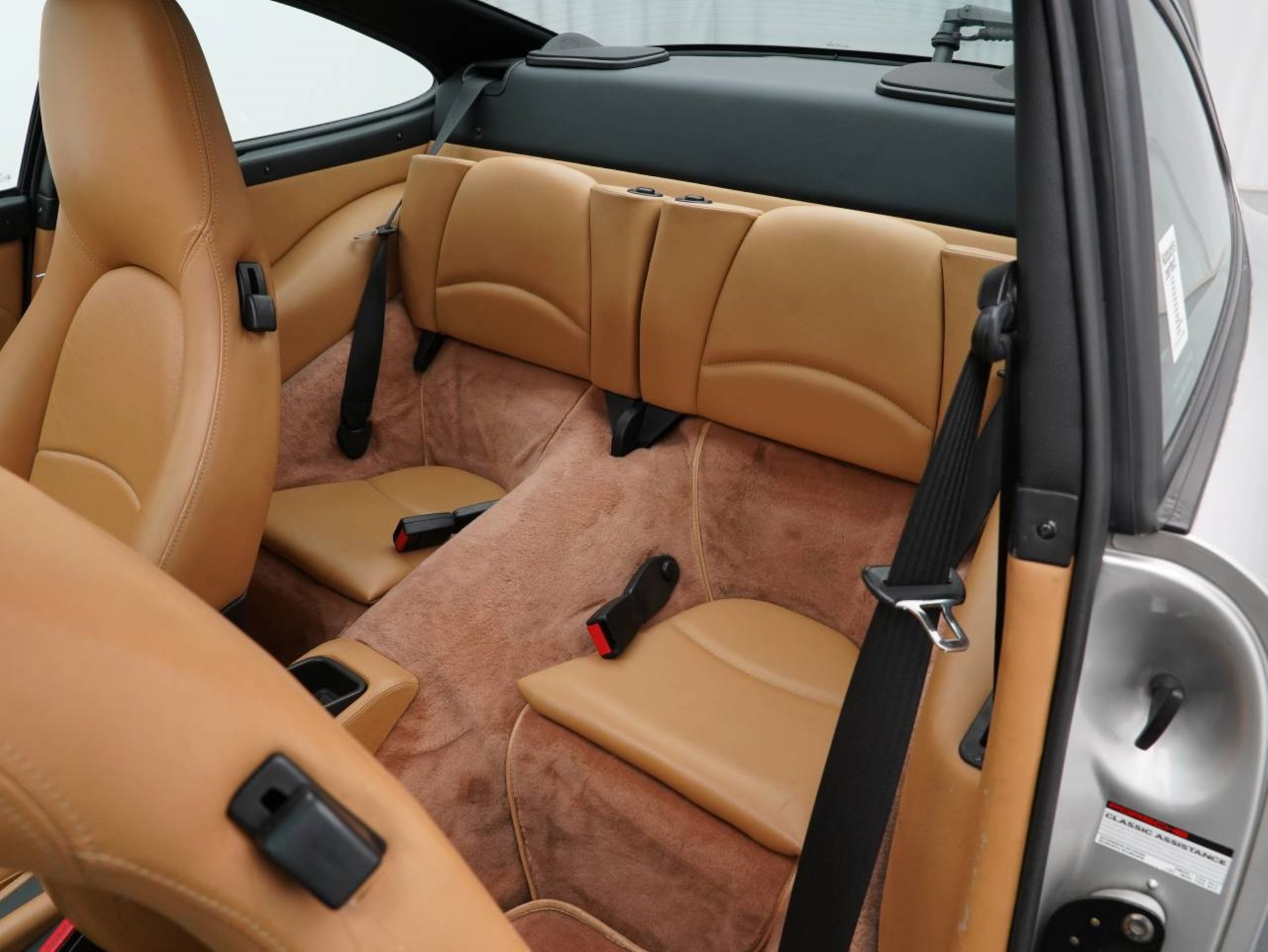 PORSCHE 911 Carrera 4S Coupé-image-27