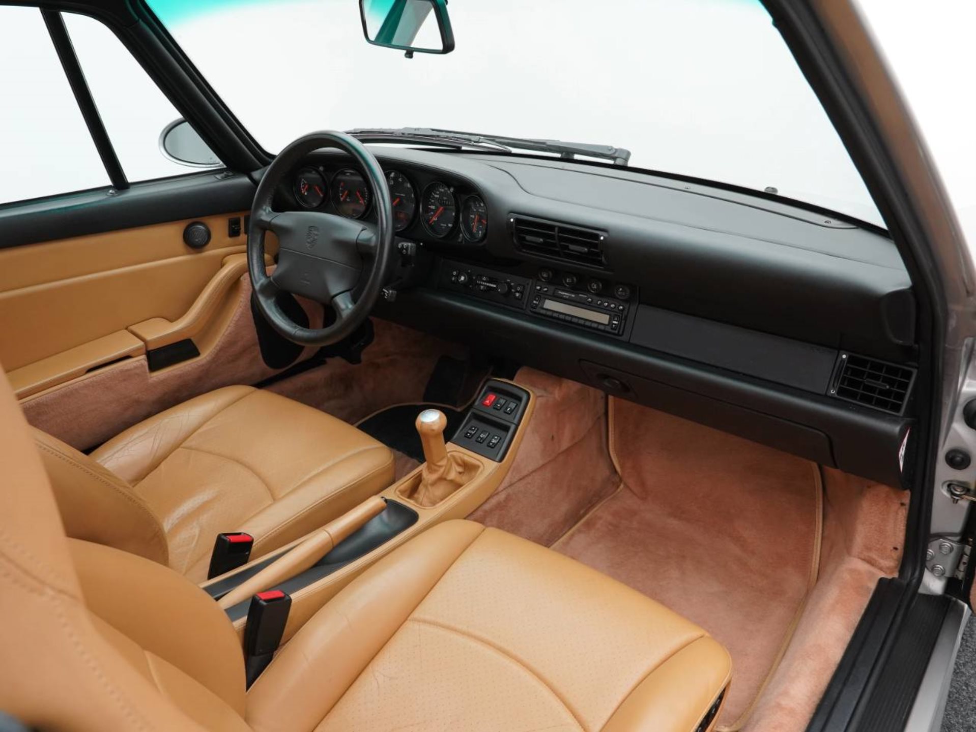 PORSCHE 911 Carrera 4S Coupé-image-24