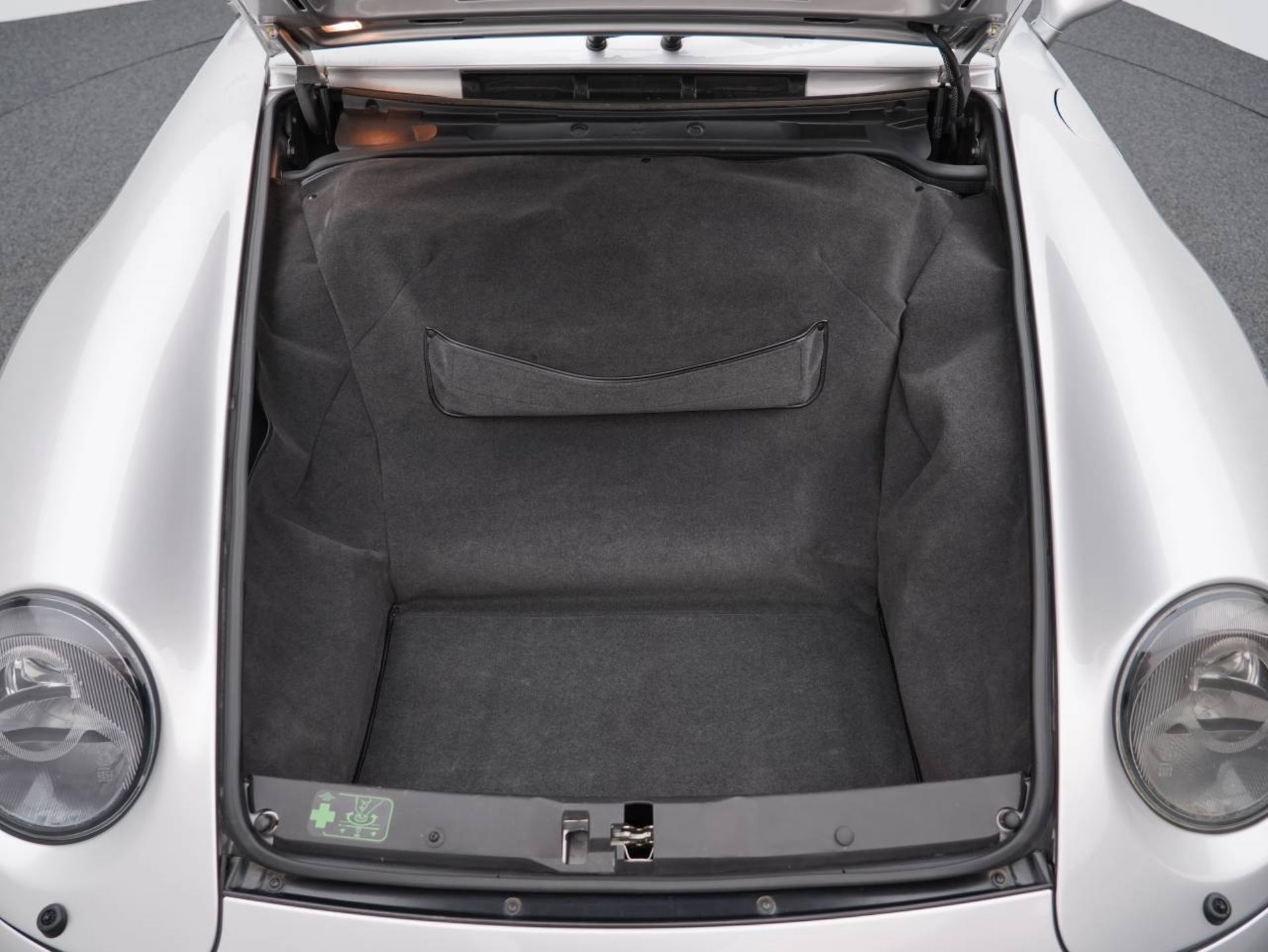 PORSCHE 911 Carrera 4S Coupé-image-29