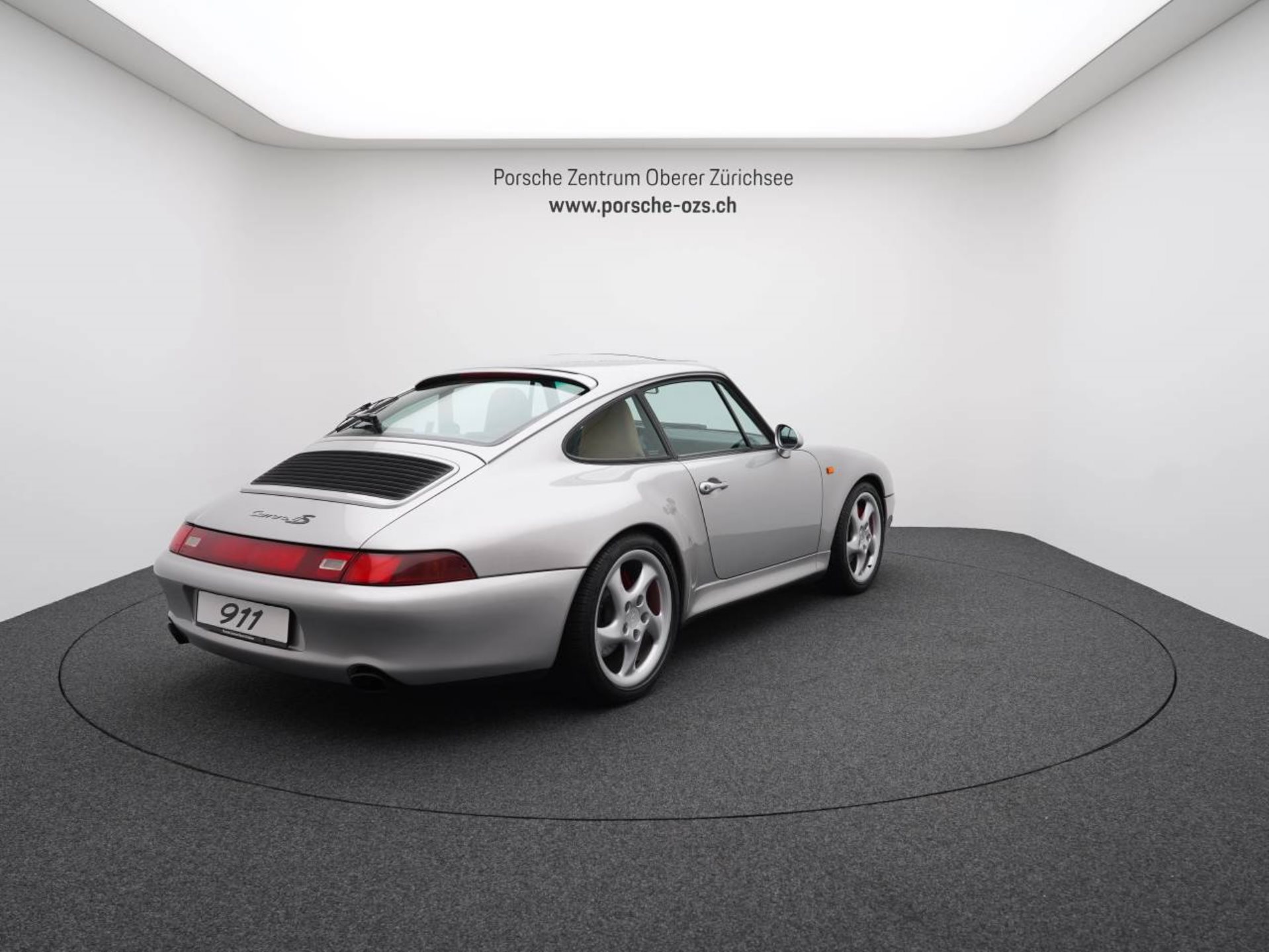 PORSCHE 911 Carrera 4S Coupé-image-6