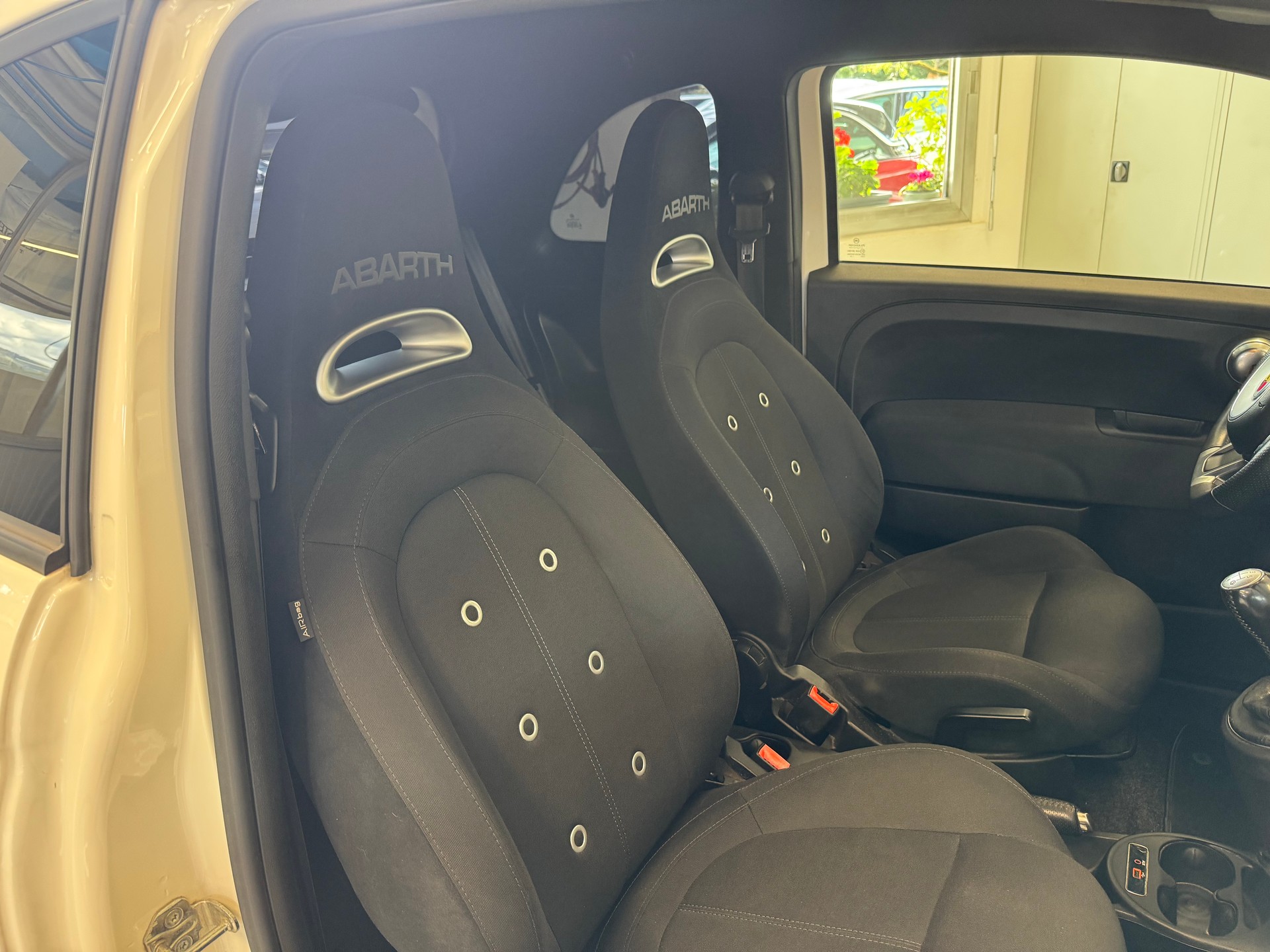 FIAT 595C 1.4 16V Turbo Abarth-image-8