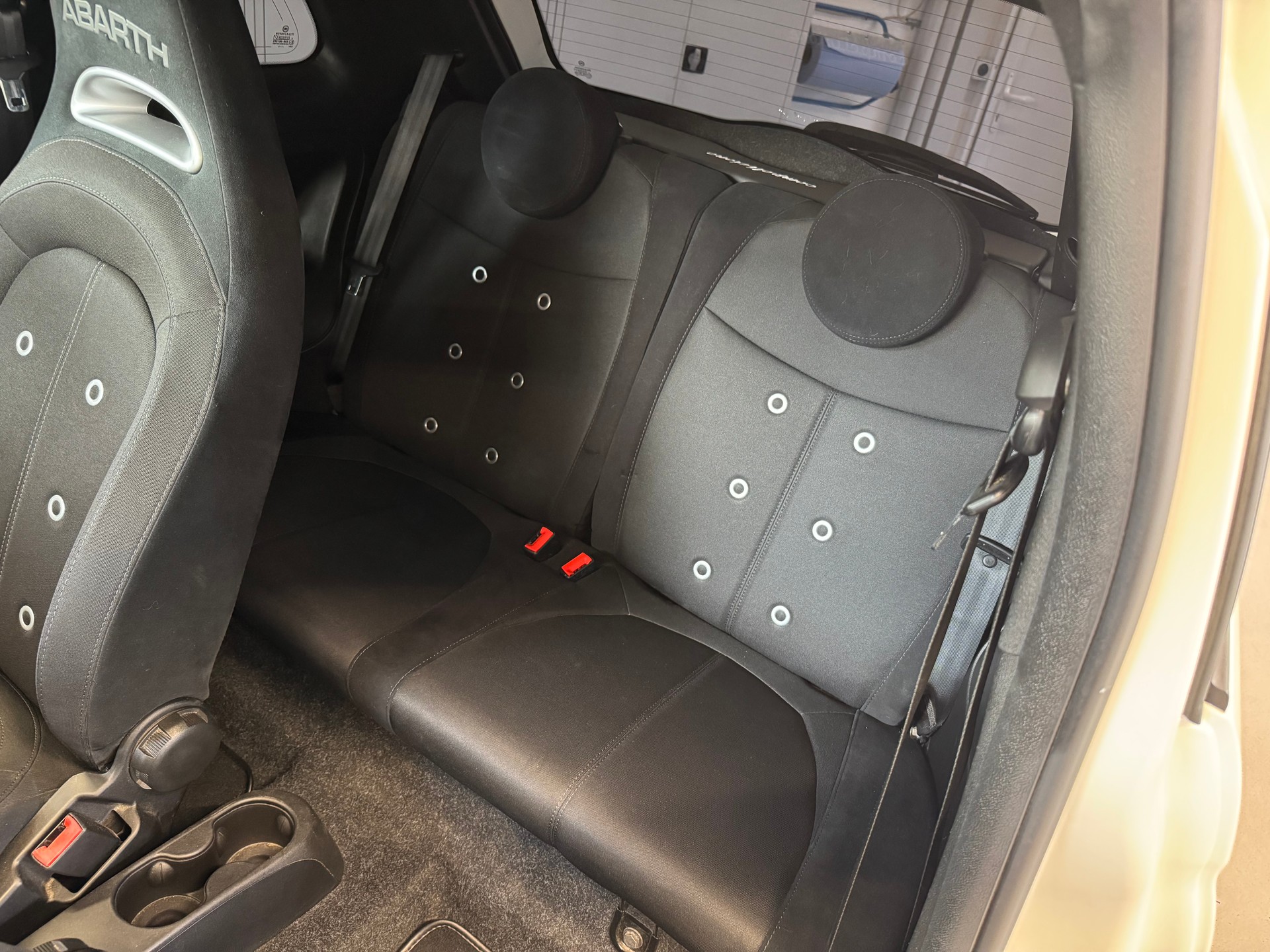 FIAT 595C 1.4 16V Turbo Abarth-image-11
