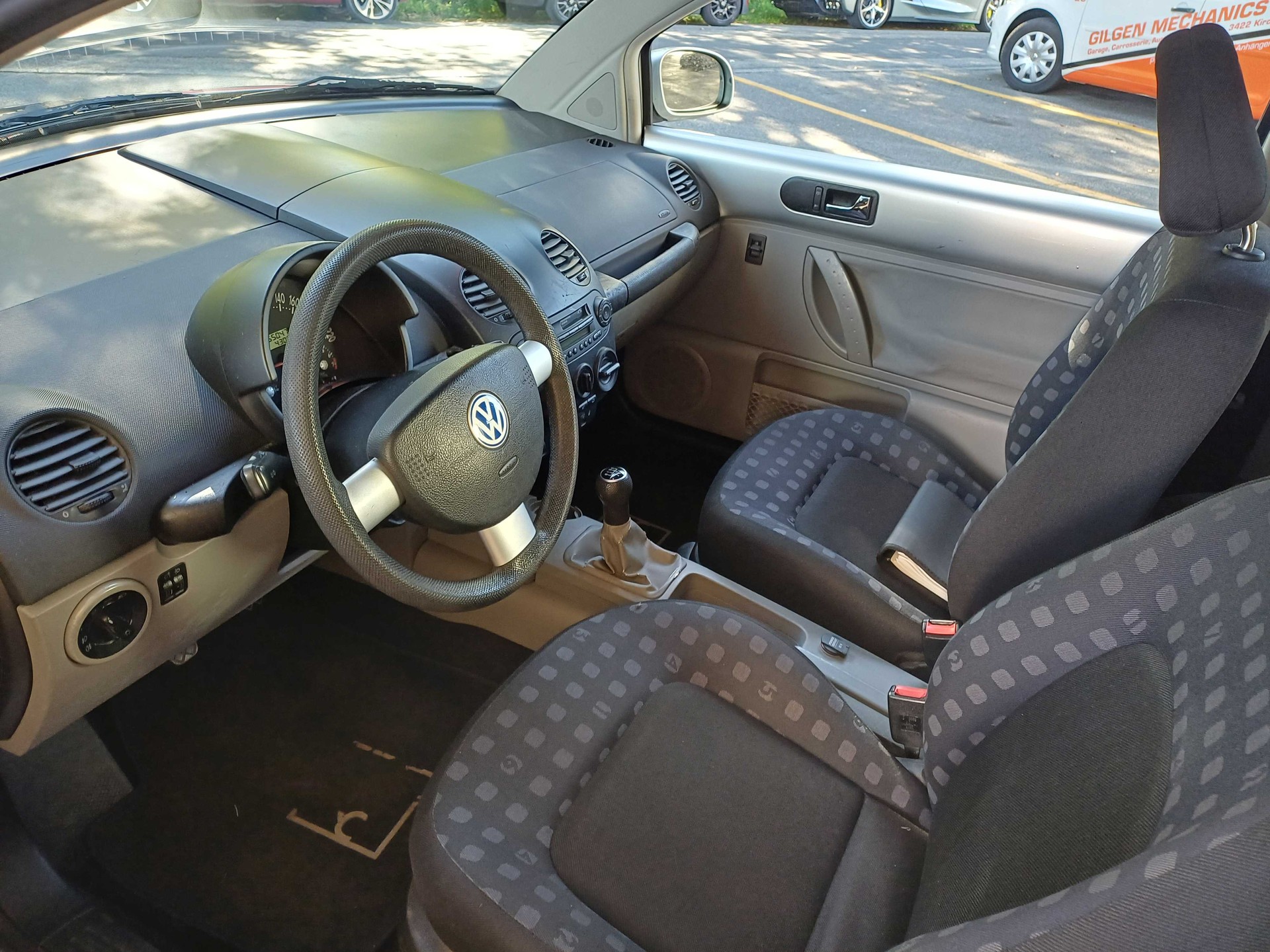 VW Beetle 1.6-image-4