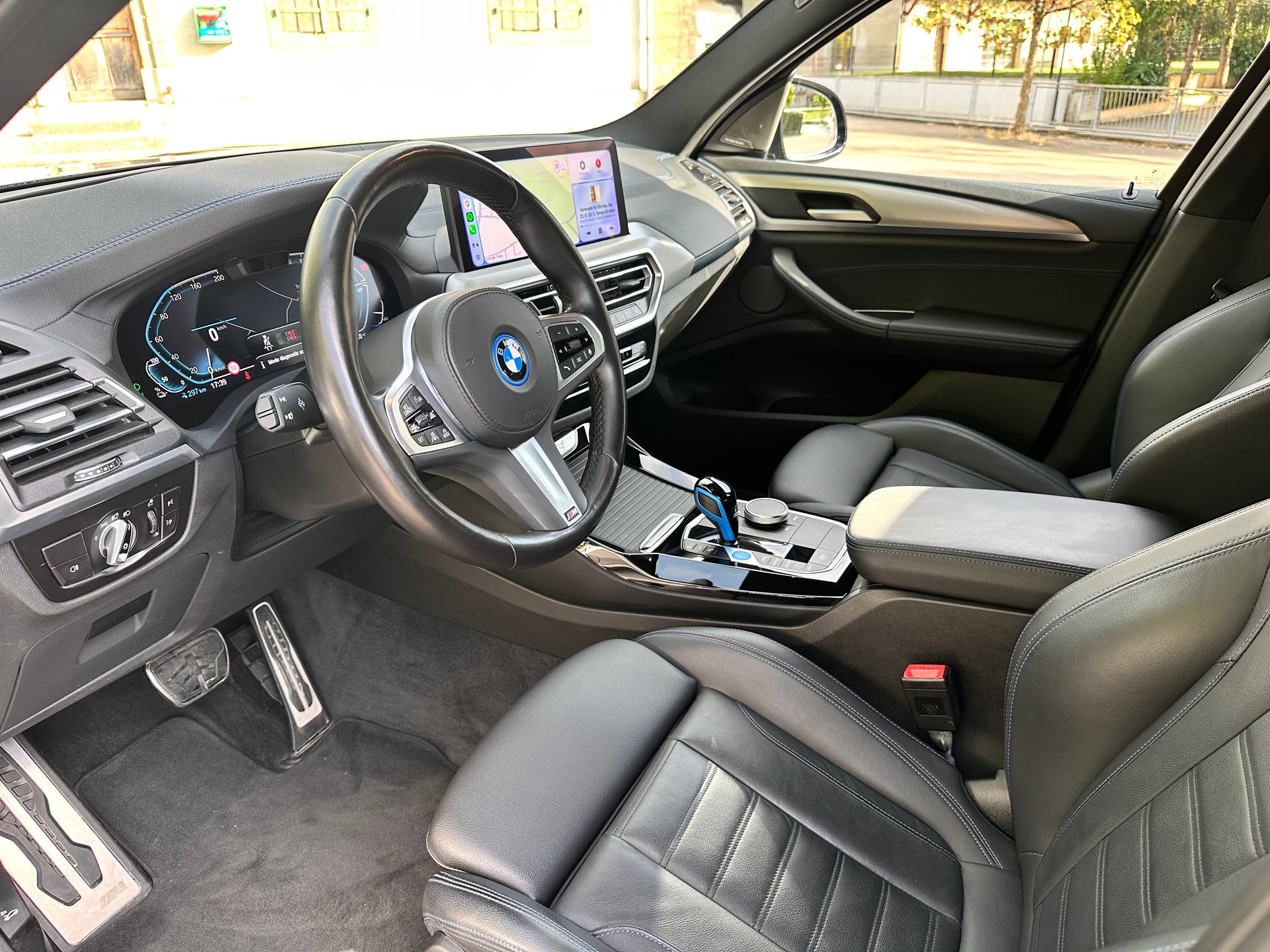 BMW iX3 Impressive-image-8