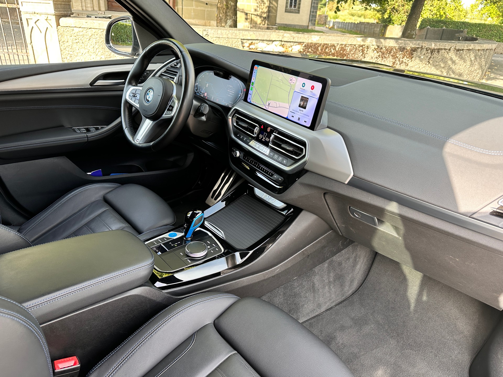 BMW iX3 Impressive-image-12