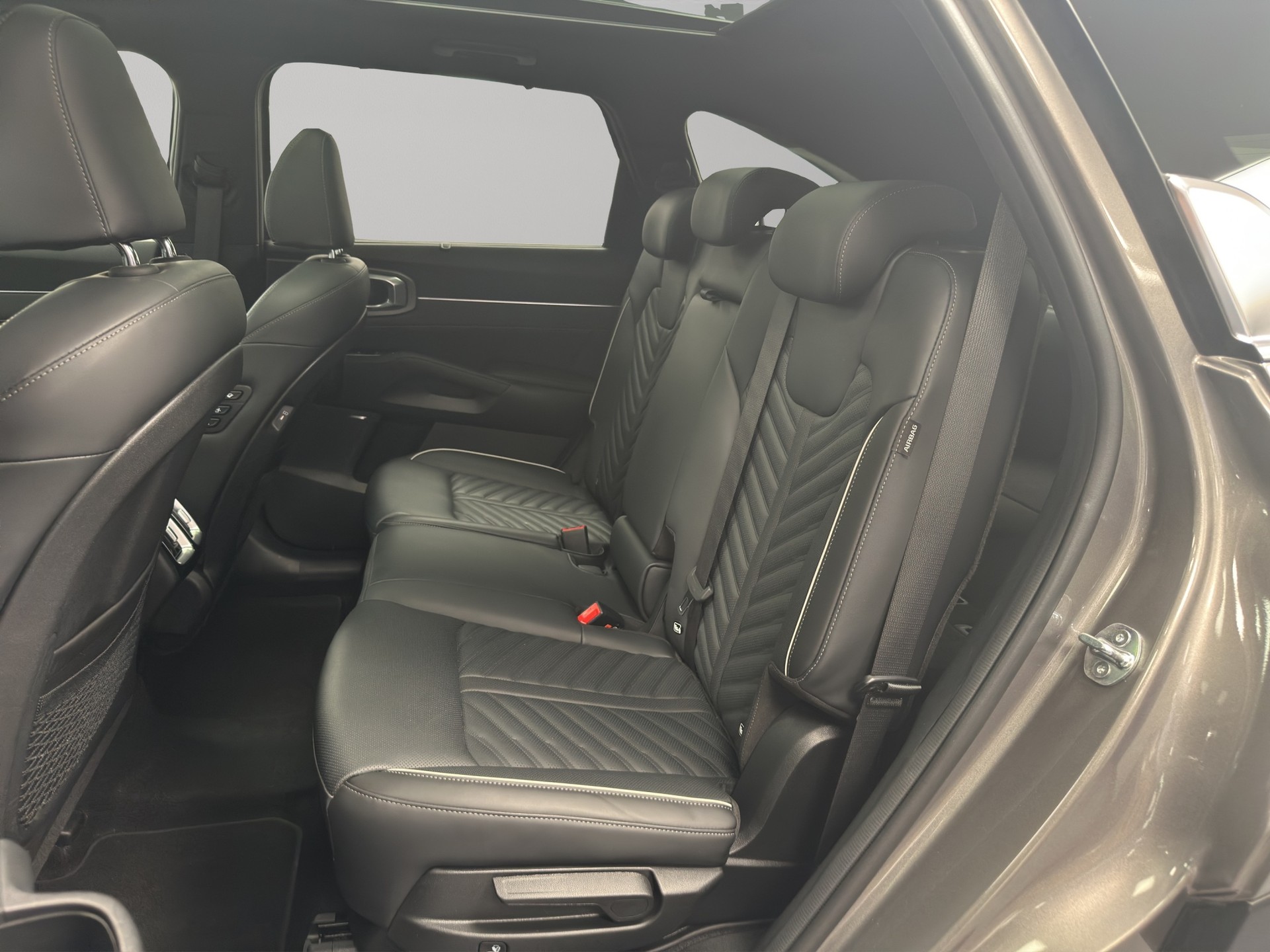 KIA Sorento 2.2 SmartD Style 7P-image-7