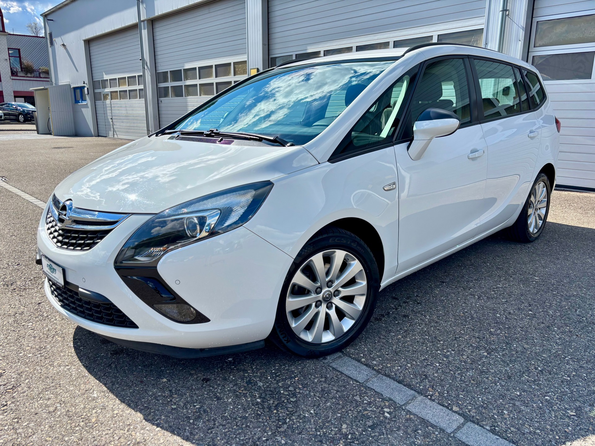 OPEL Zafira Tourer 1.4i 16V Turbo Automatic / 7-Plätzer-image-0
