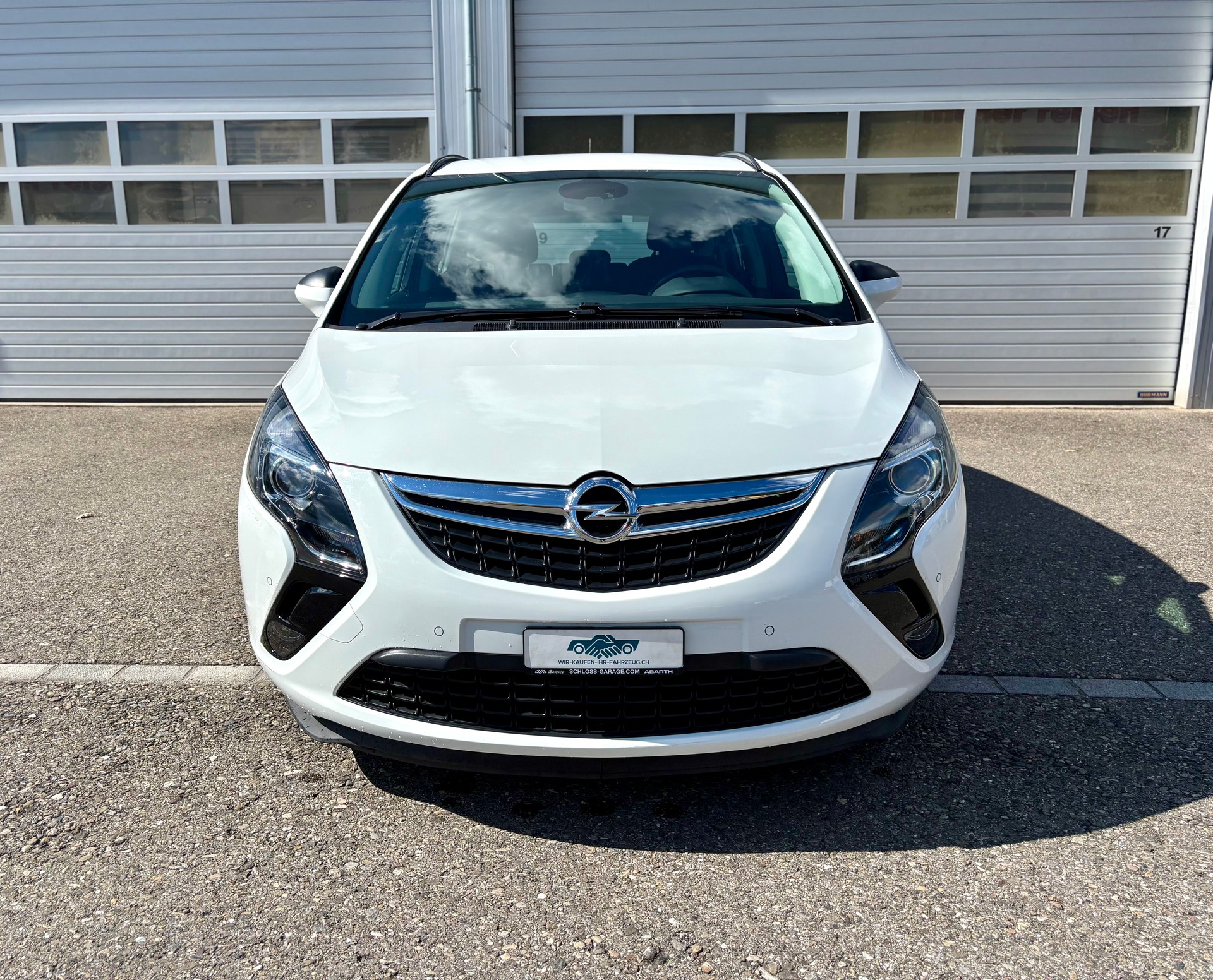 OPEL Zafira Tourer 1.4i 16V Turbo Automatic / 7-Plätzer-image-1
