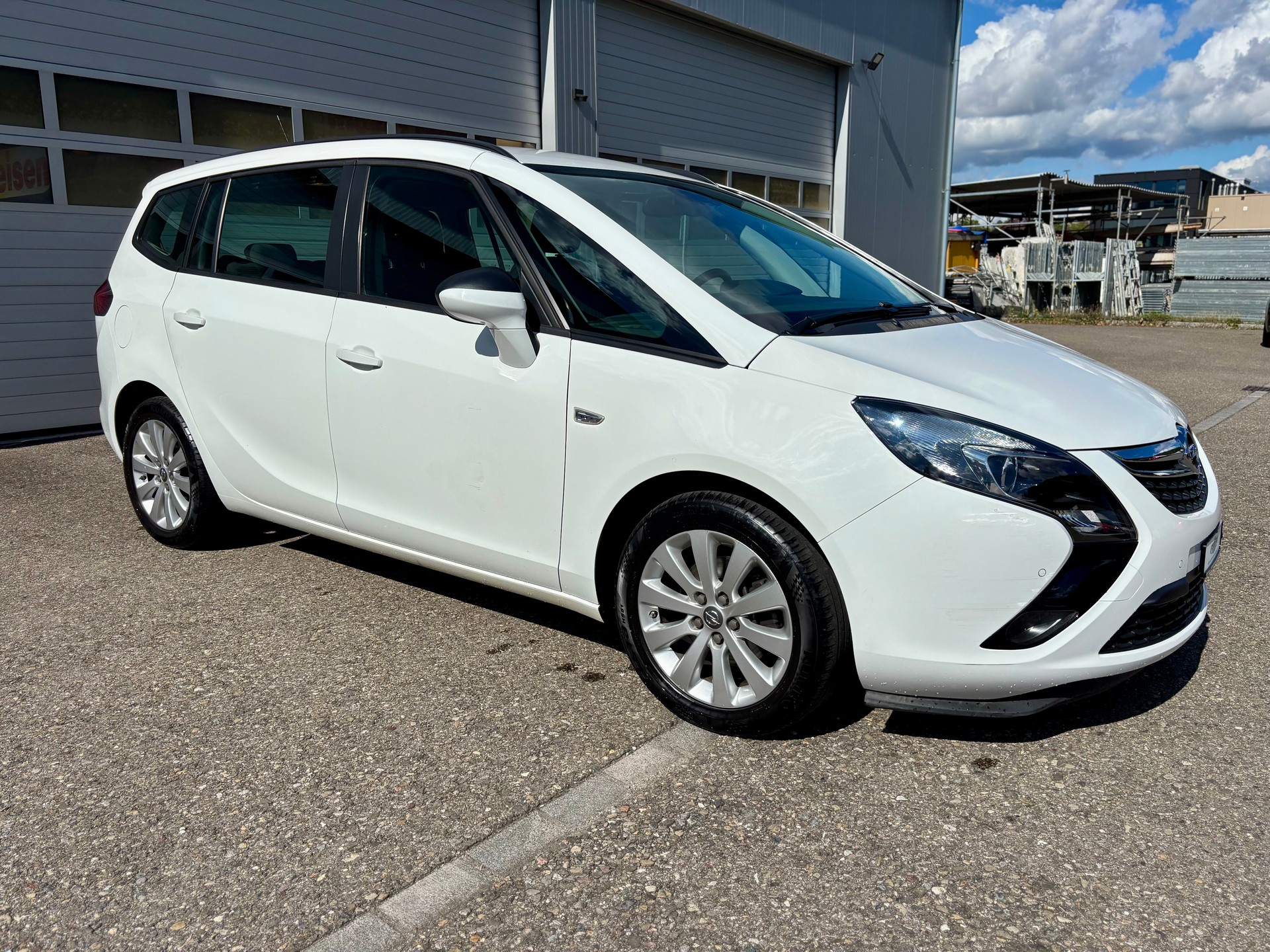 OPEL Zafira Tourer 1.4i 16V Turbo Automatic / 7-Plätzer-image-2