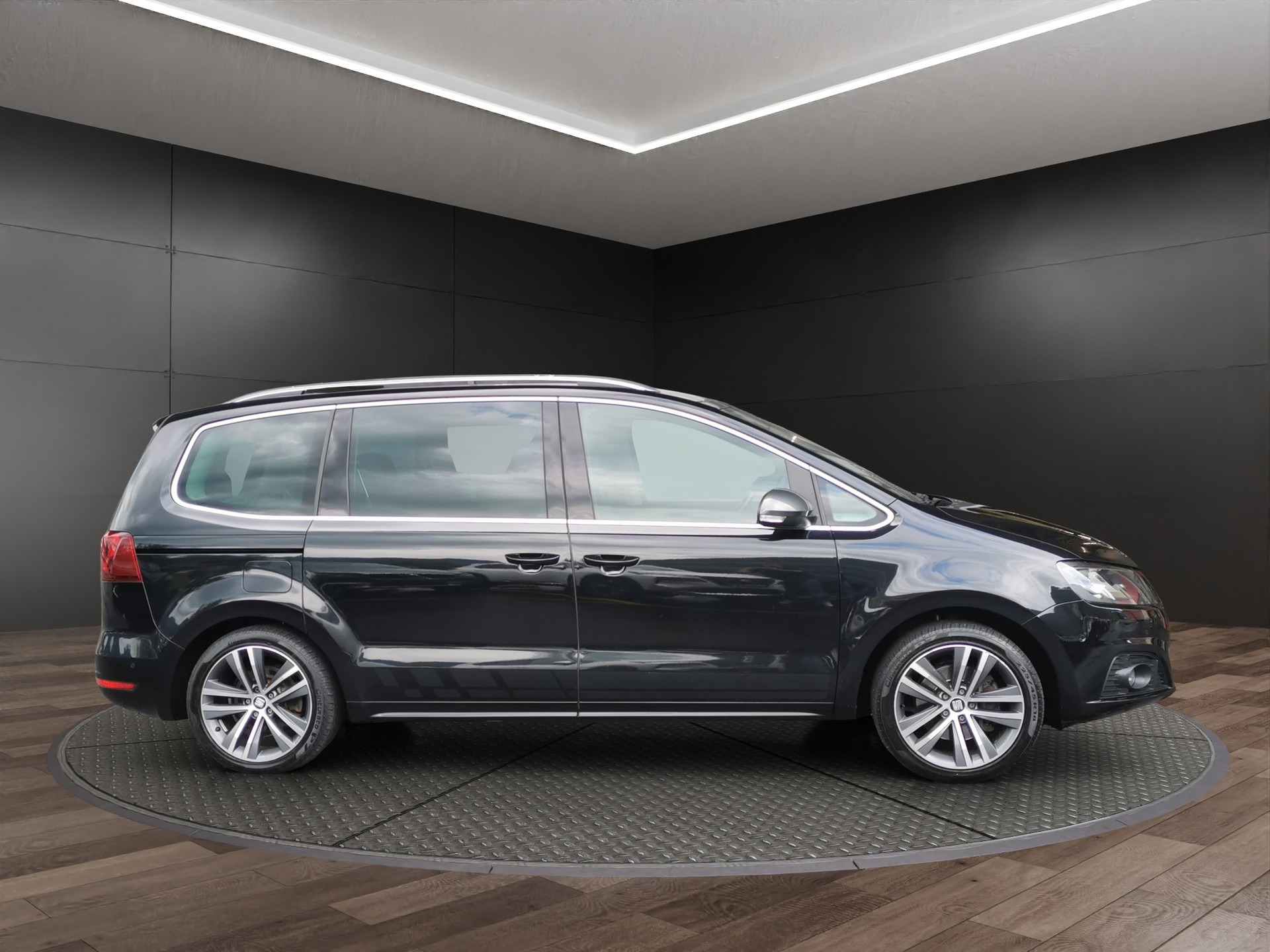 SEAT Alhambra 2.0 TDI FR Line 4Drive-image-4