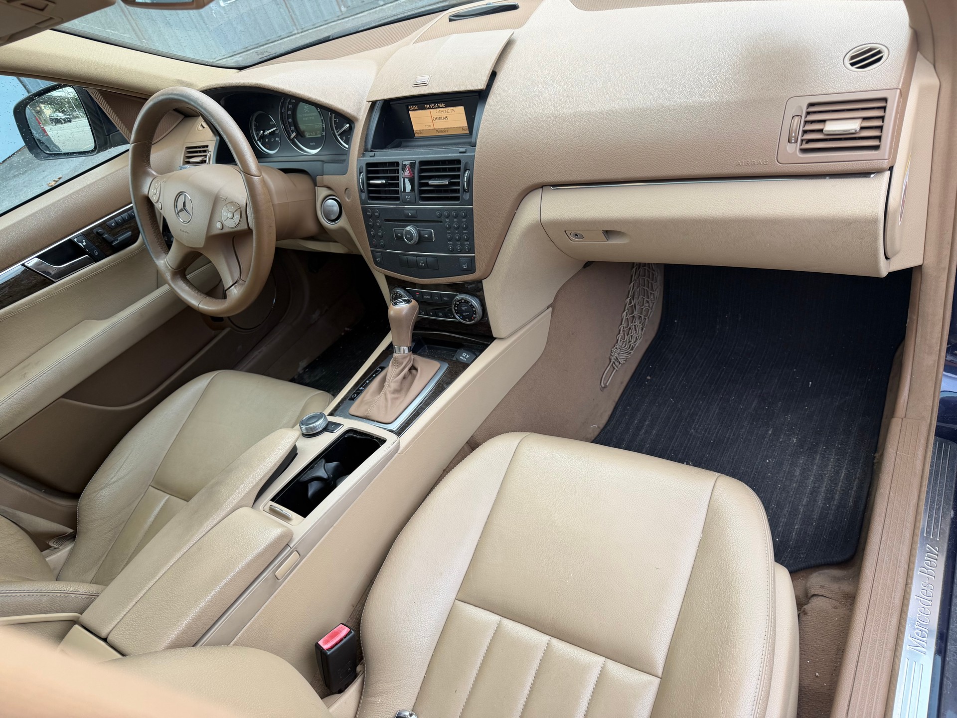 MERCEDES-BENZ C 350 Elégance 7G-Tronic-image-6