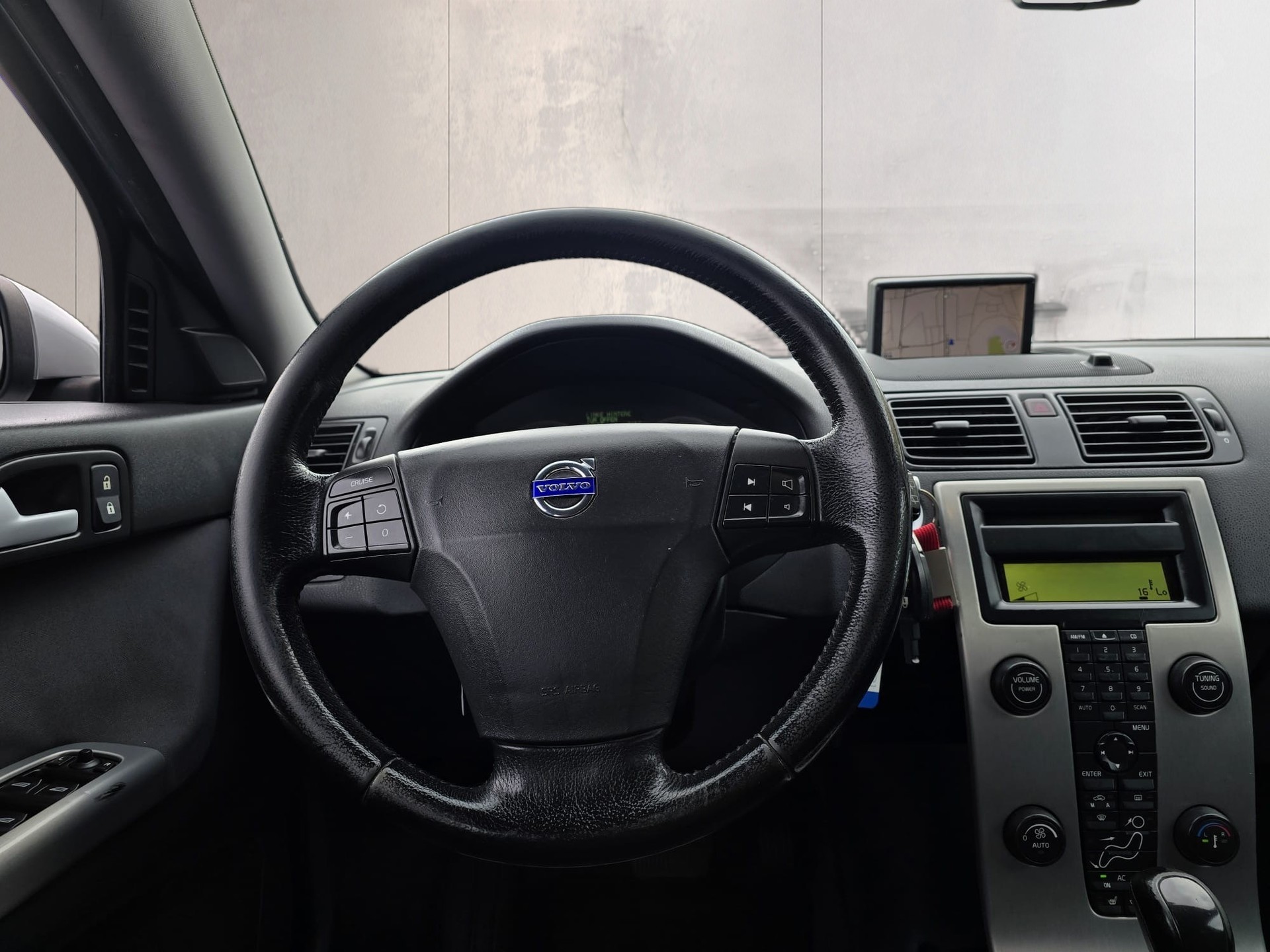 VOLVO V50 T5 AWD Kinetic-image-9