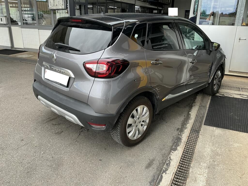 RENAULT Captur 1.3 T 16V Intens EDC-image-6