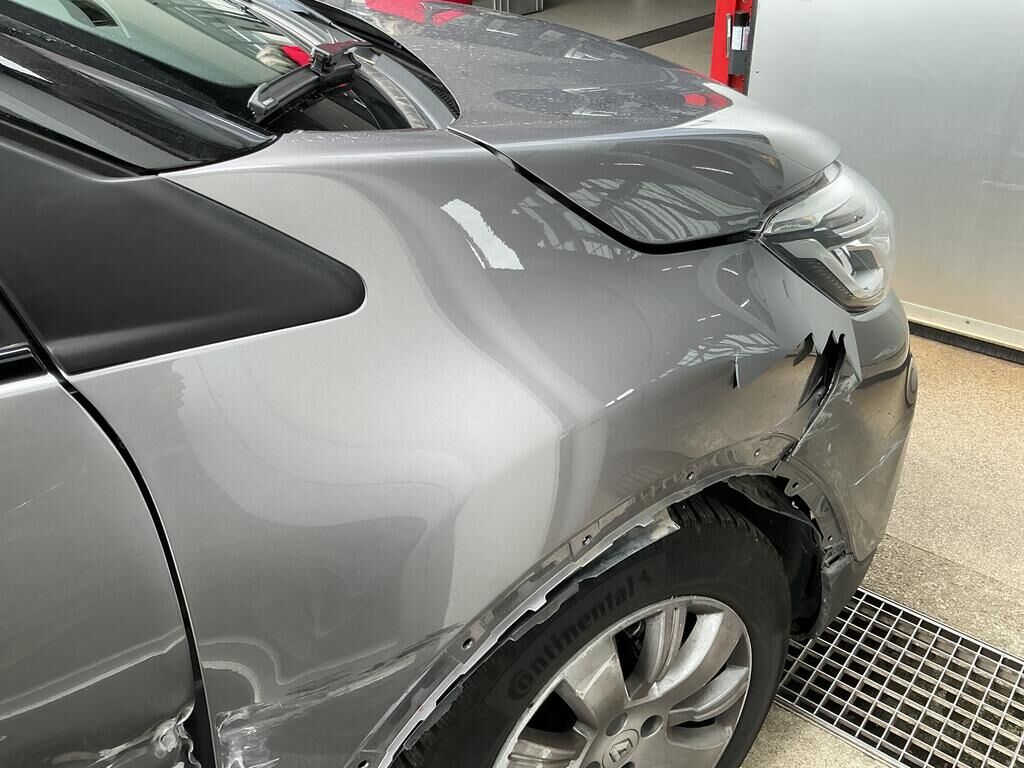 RENAULT Captur 1.3 T 16V Intens EDC-image-9