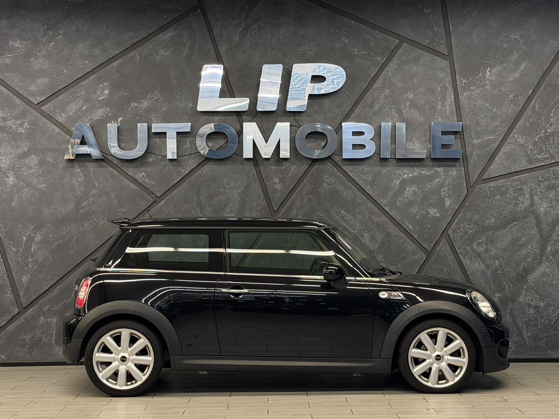 MINI Cooper S-image-3