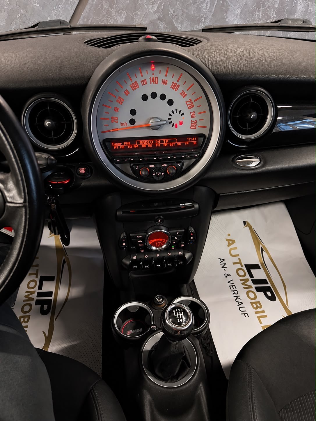 MINI Cooper S-image-10