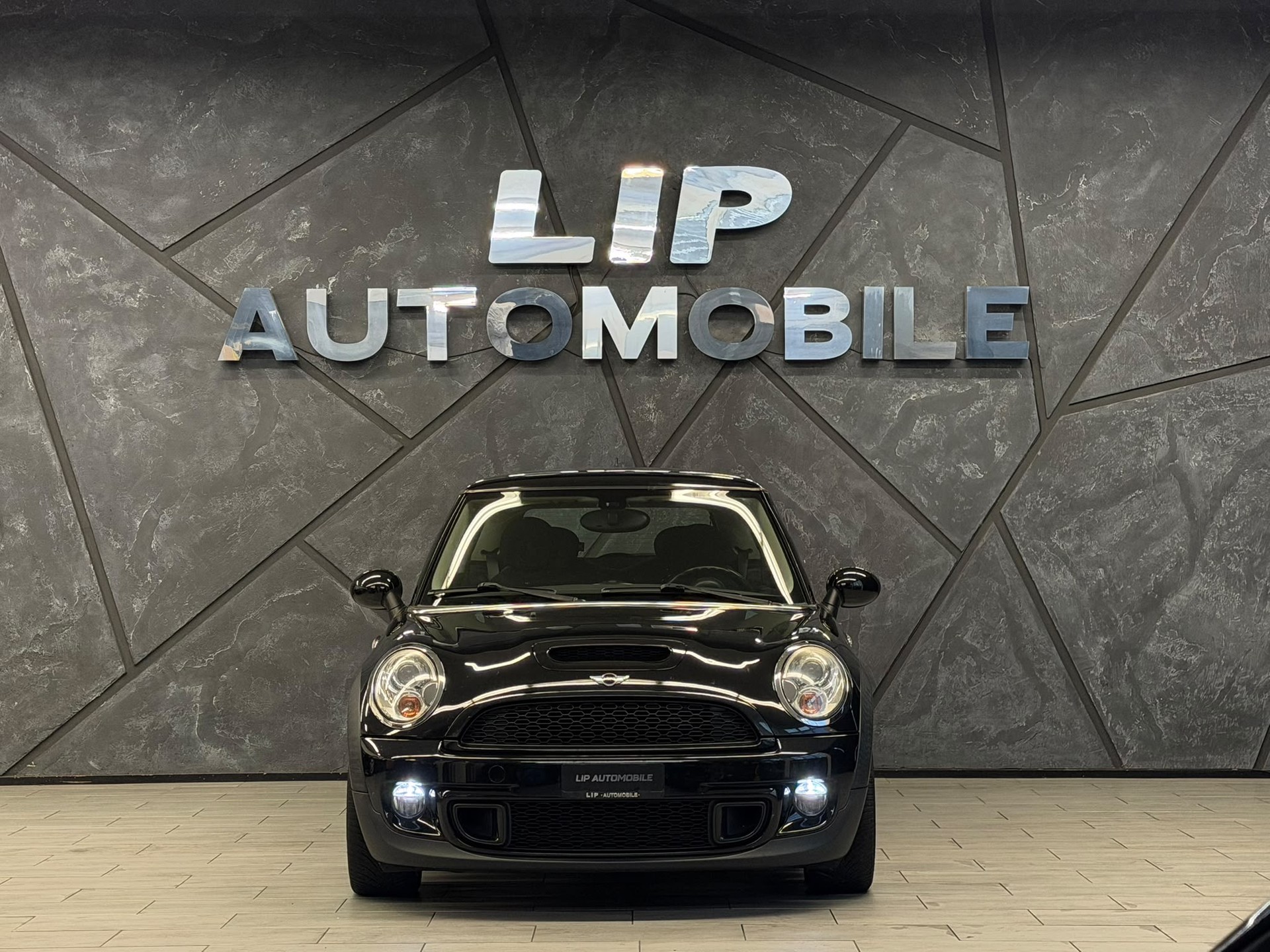 MINI Cooper S-image-1