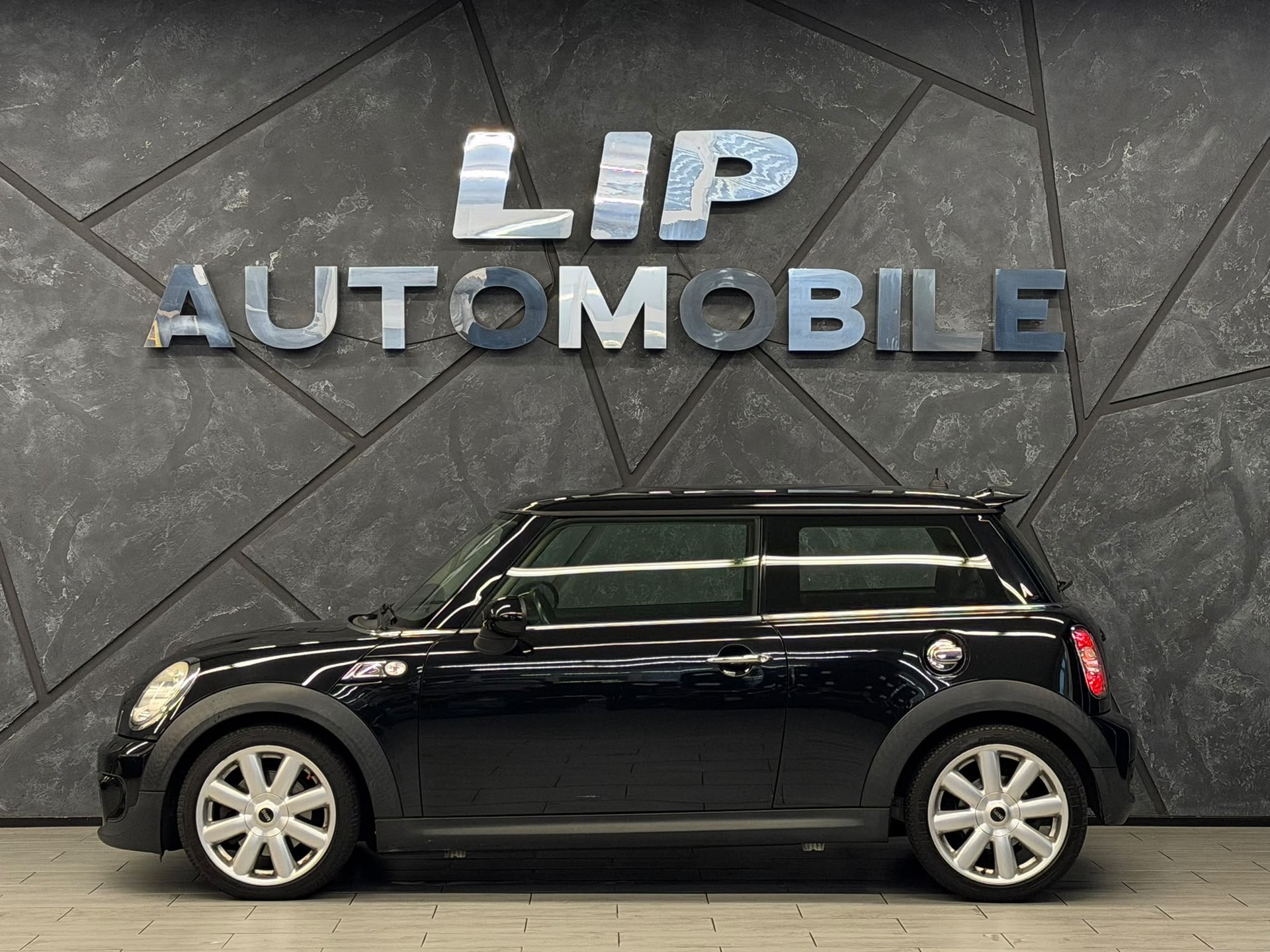 MINI Cooper S-image-4