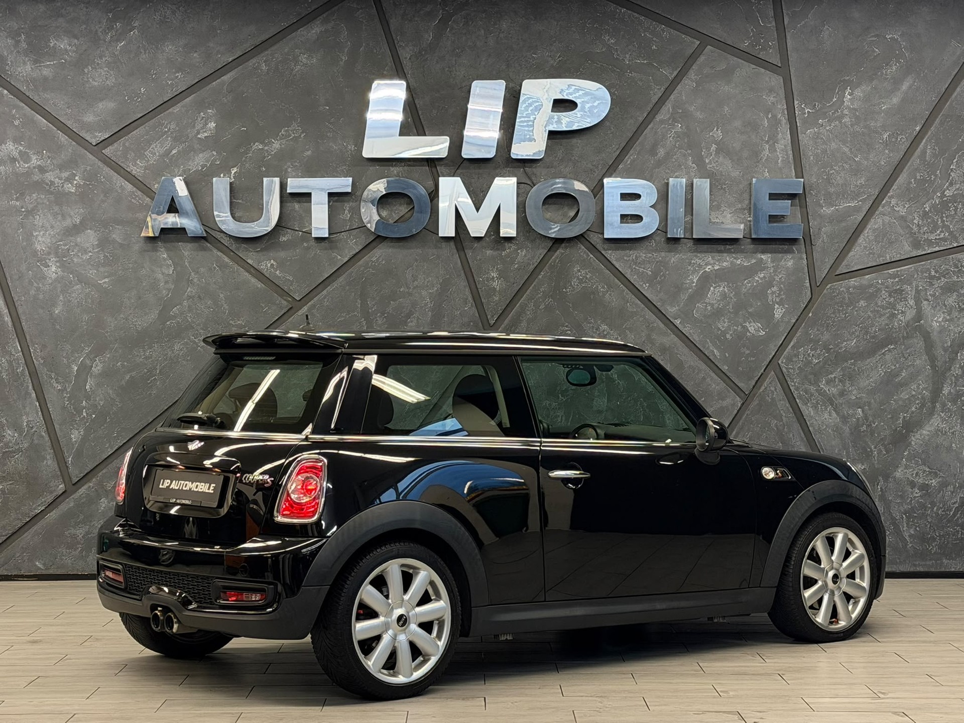MINI Cooper S-image-5