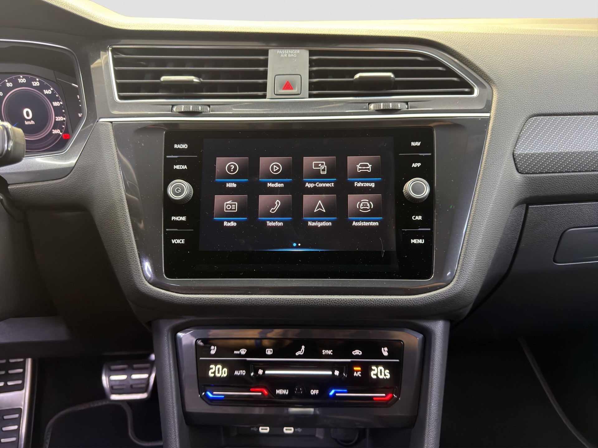 VW Tiguan Allspace 2.0TSI R-Line 4Motion DSG-image-8