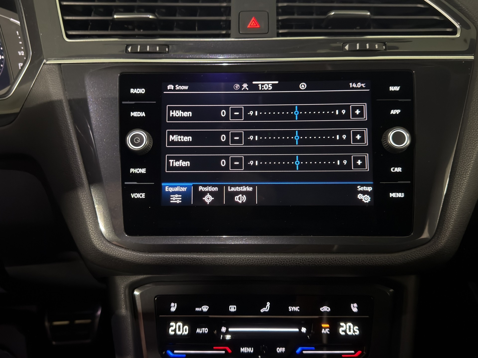 VW Tiguan Allspace 2.0TSI R-Line 4Motion DSG-image-23