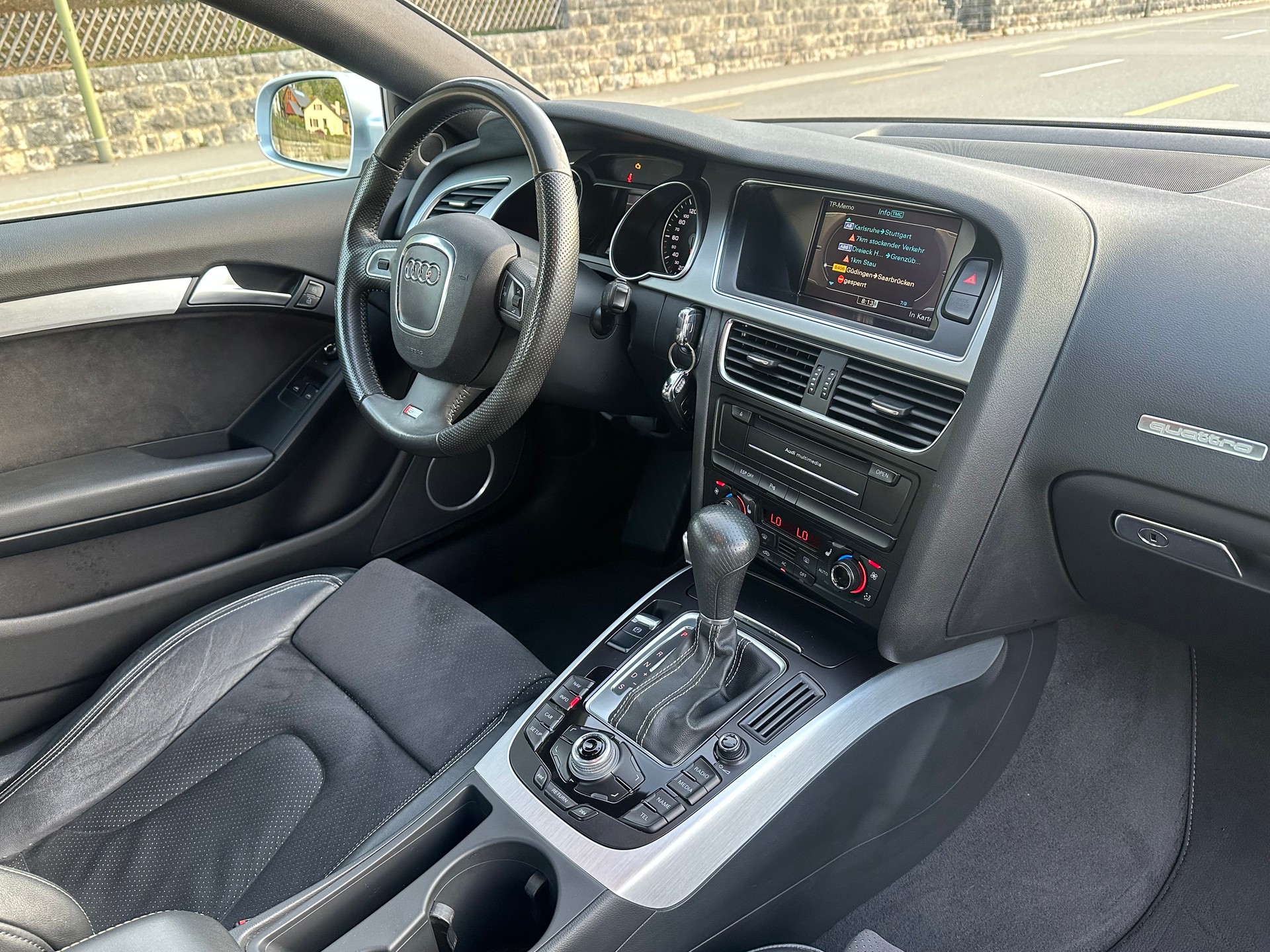 AUDI A5 Coupé 3.0 TDI quattro S-tronic-image-12