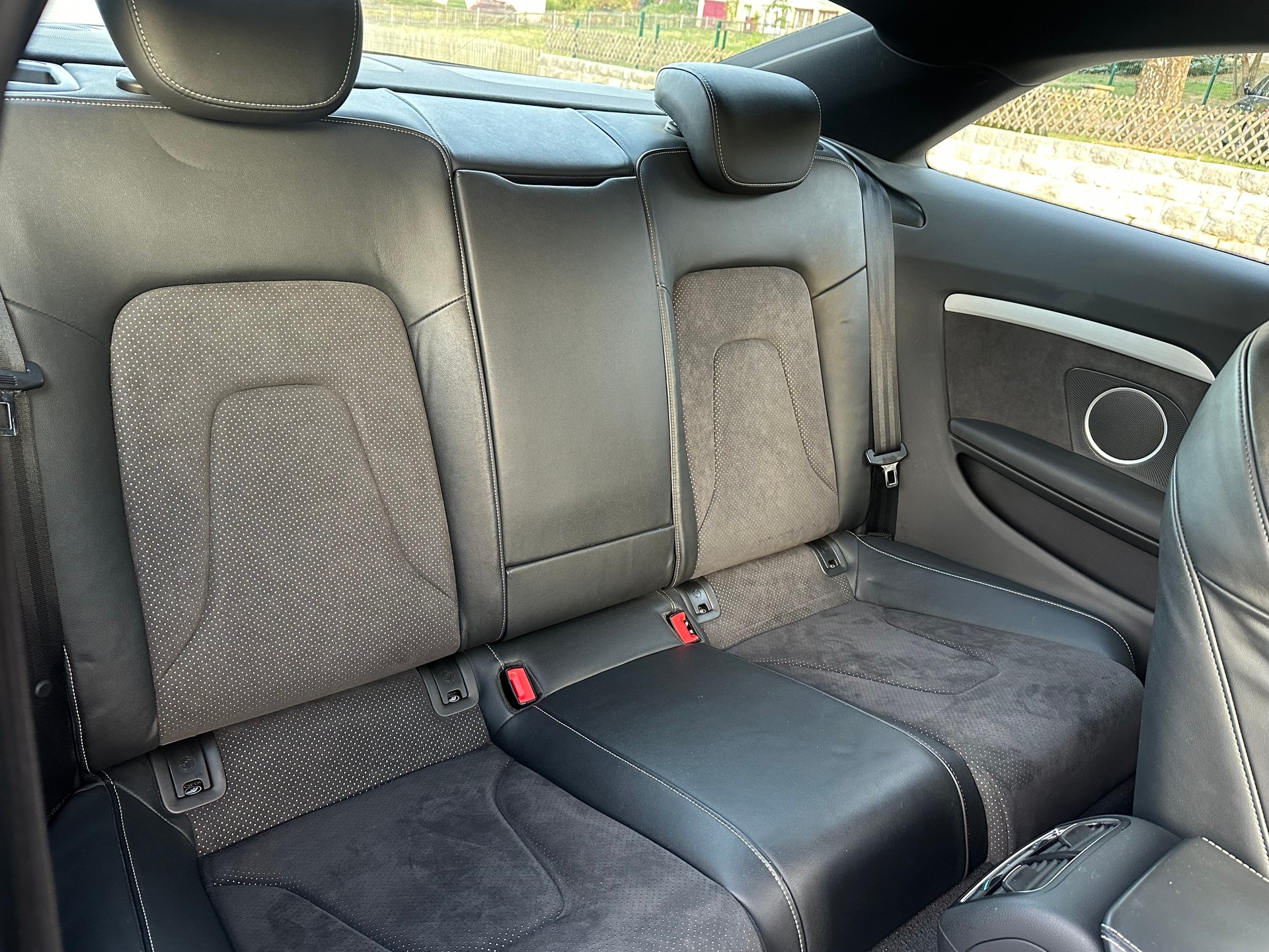 AUDI A5 Coupé 3.0 TDI quattro S-tronic-image-14