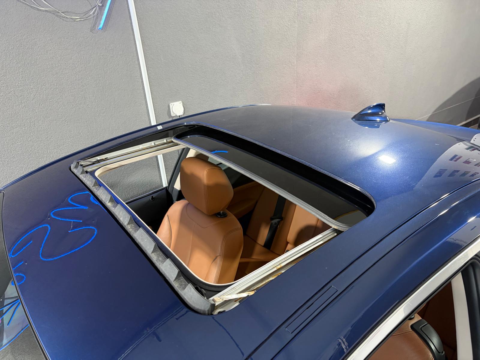 BMW 220i Luxury Line Steptronic - Toit ouvrant-image-1