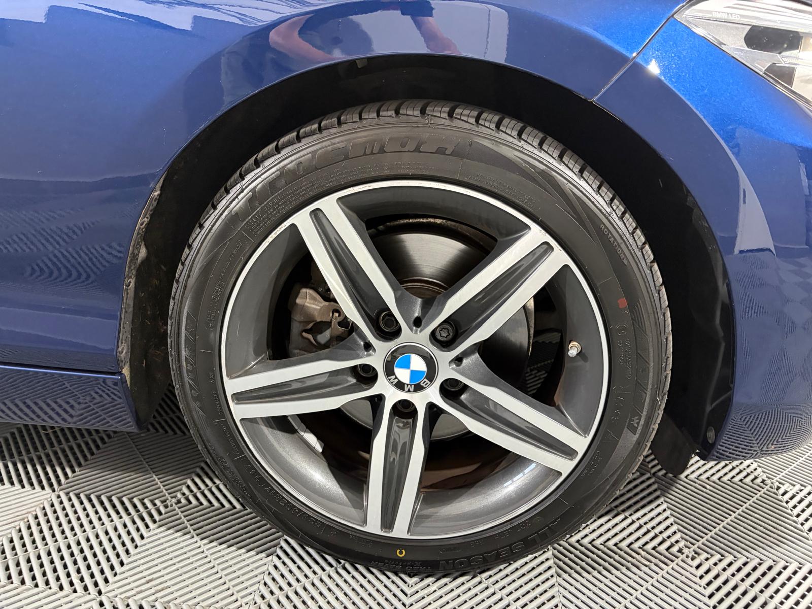 BMW 220i Luxury Line Steptronic - Toit ouvrant-image-26