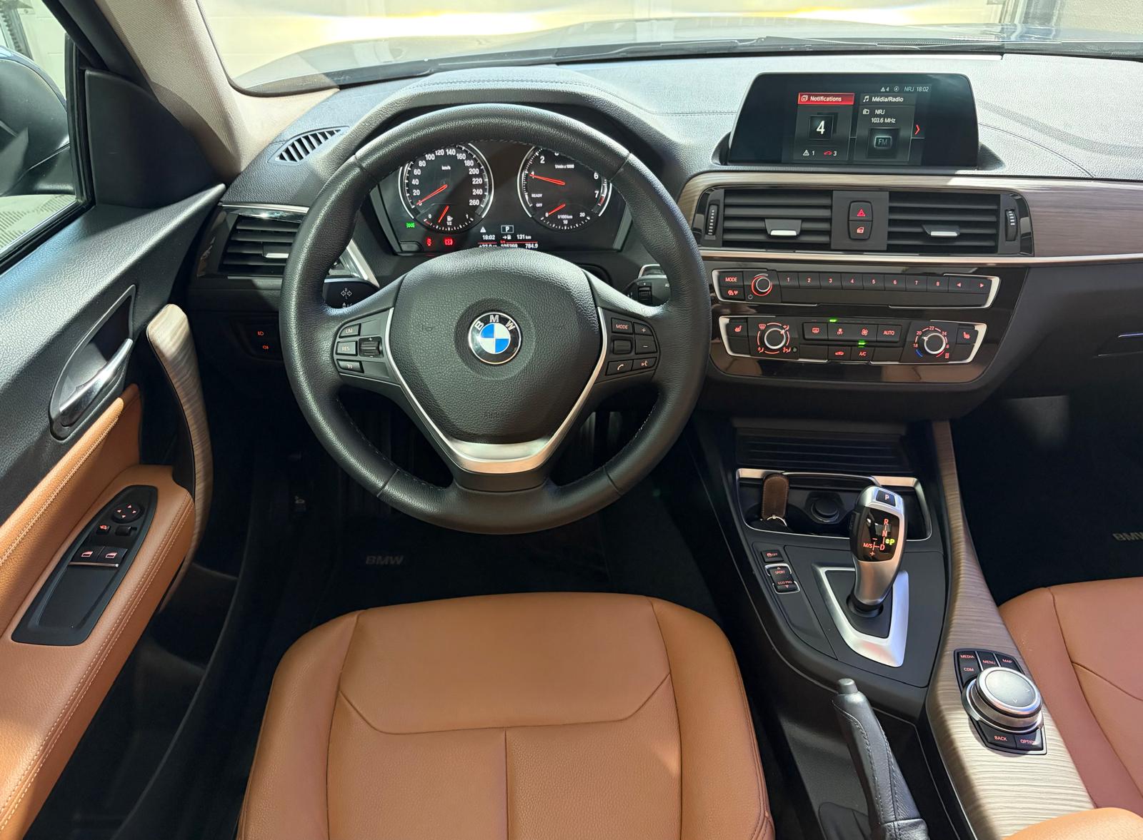 BMW 220i Luxury Line Steptronic - Toit ouvrant-image-15