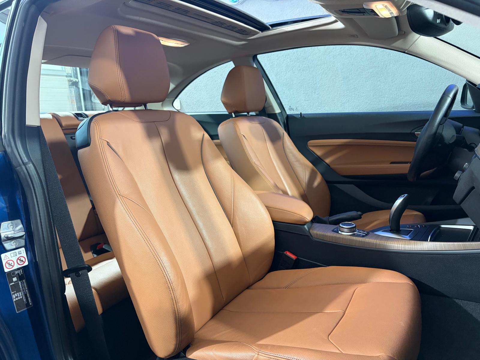 BMW 220i Luxury Line Steptronic - Toit ouvrant-image-12