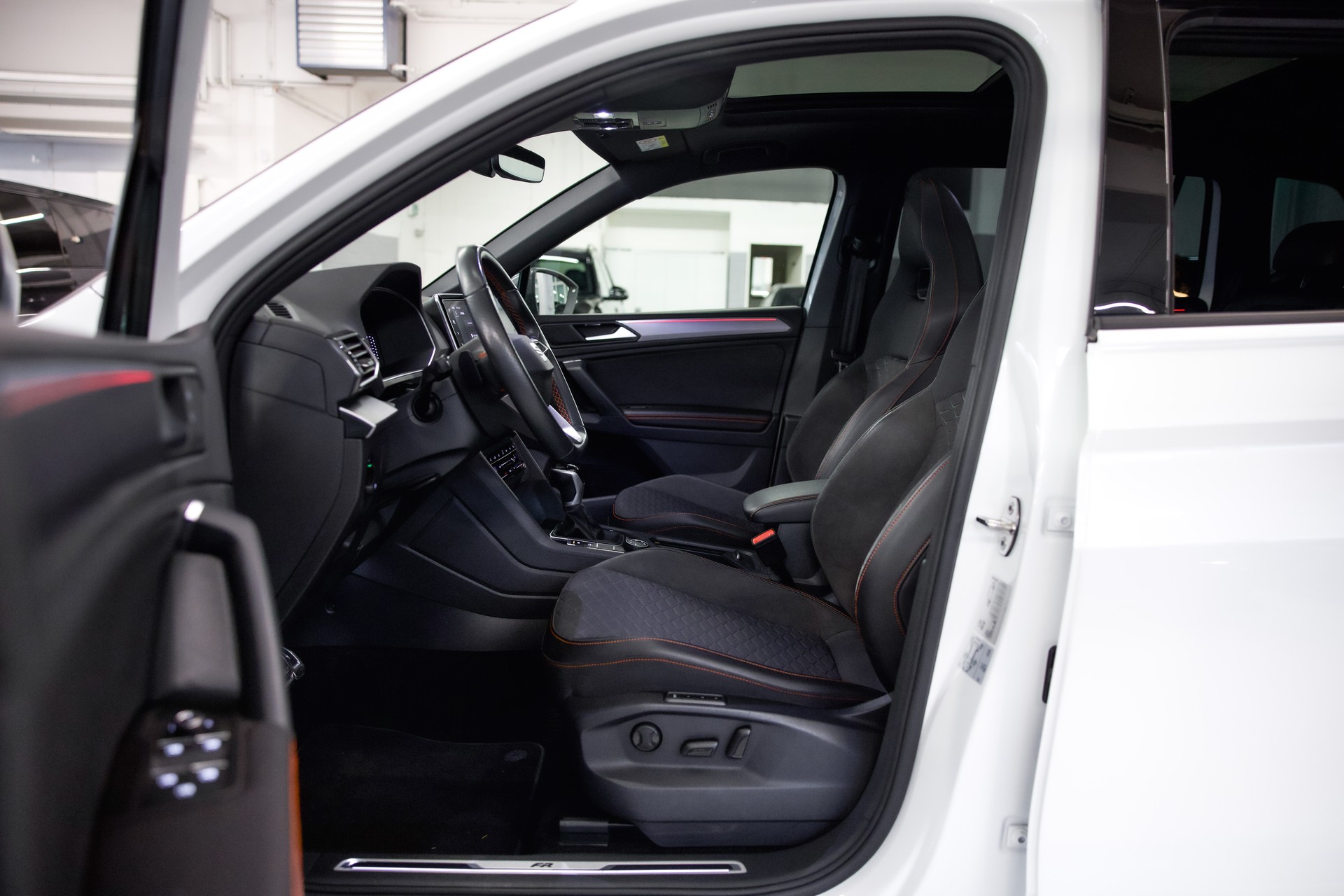 SEAT Tarraco 2.0 TSI FR 4Drive DSG *7 Plätzer*-image-18