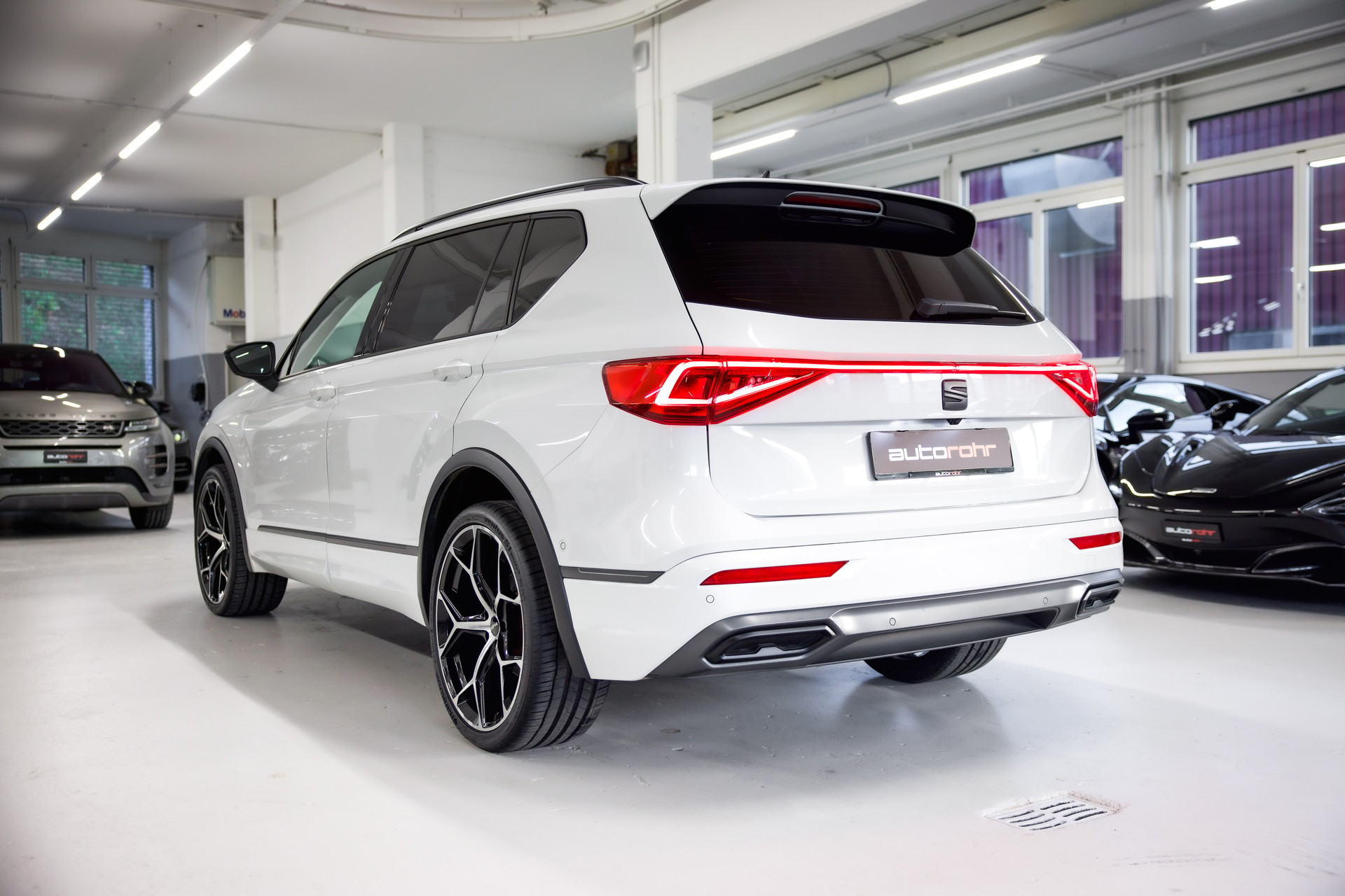 SEAT Tarraco 2.0 TSI FR 4Drive DSG *7 Plätzer*-image-6
