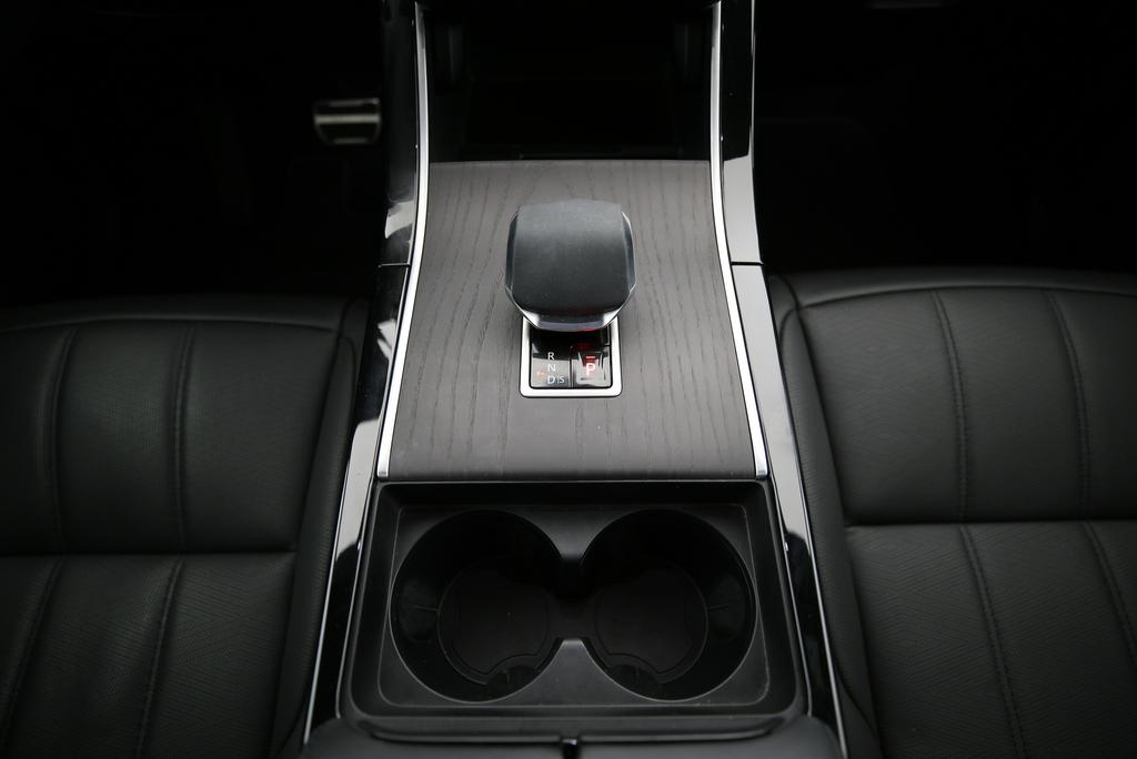 LAND ROVER Range Rover Evoque 1.5 T 300e Autobiography-image-9