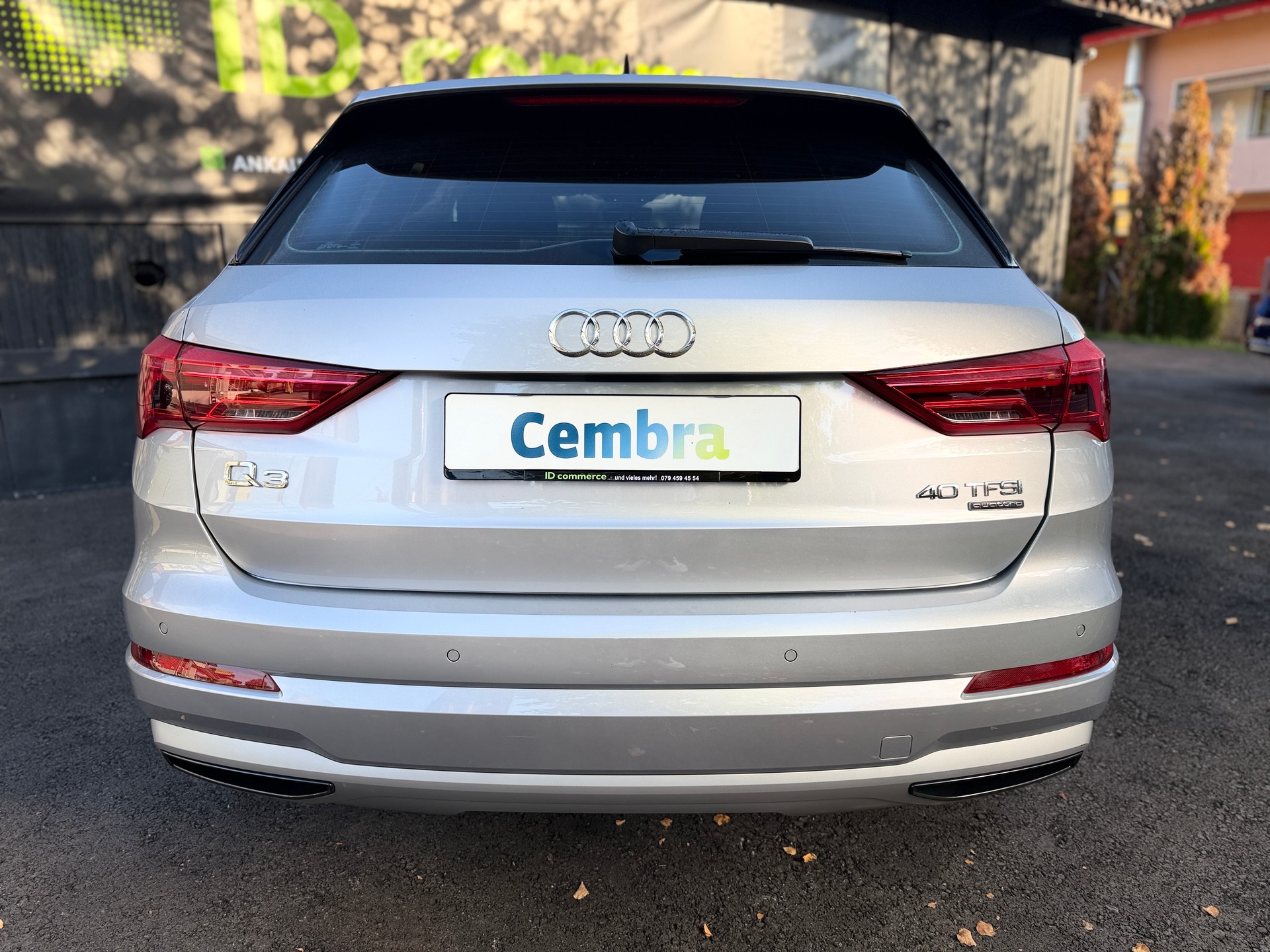 AUDI Q3 40 TFSI S line quattro S-tronic-image-6