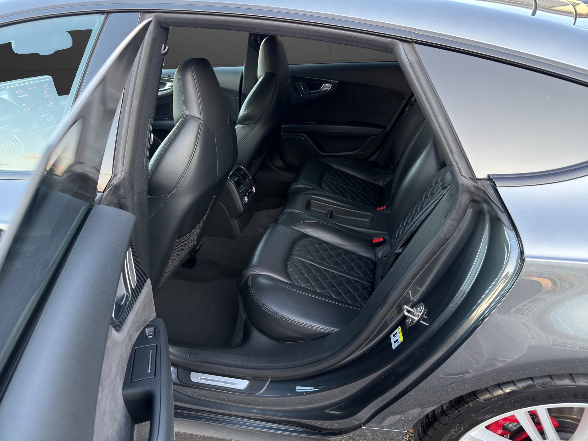 AUDI A7 Sportback 3.0 BiTDI quattro compet. S-tronic-image-19