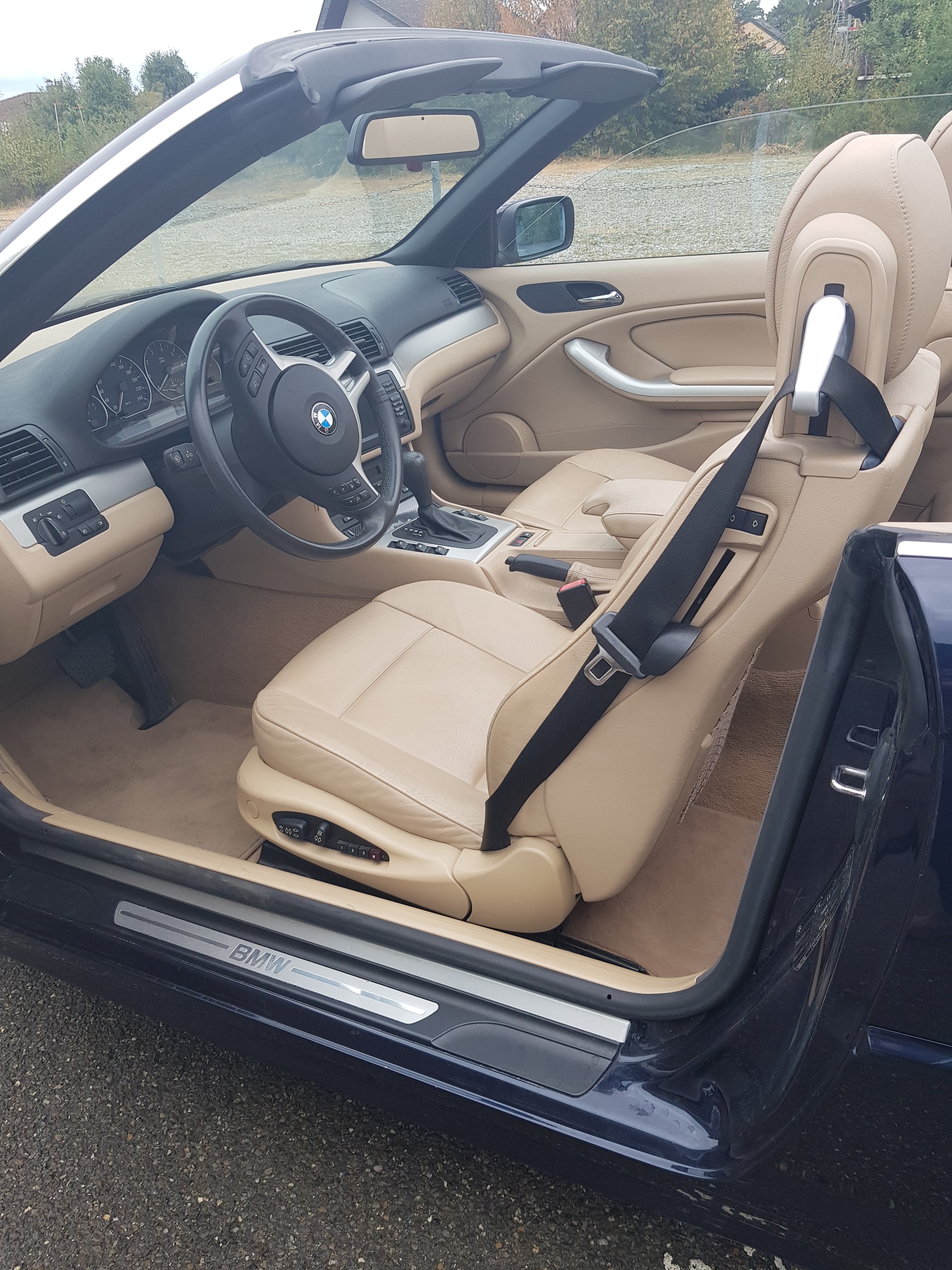 BMW 330Ci-image-4