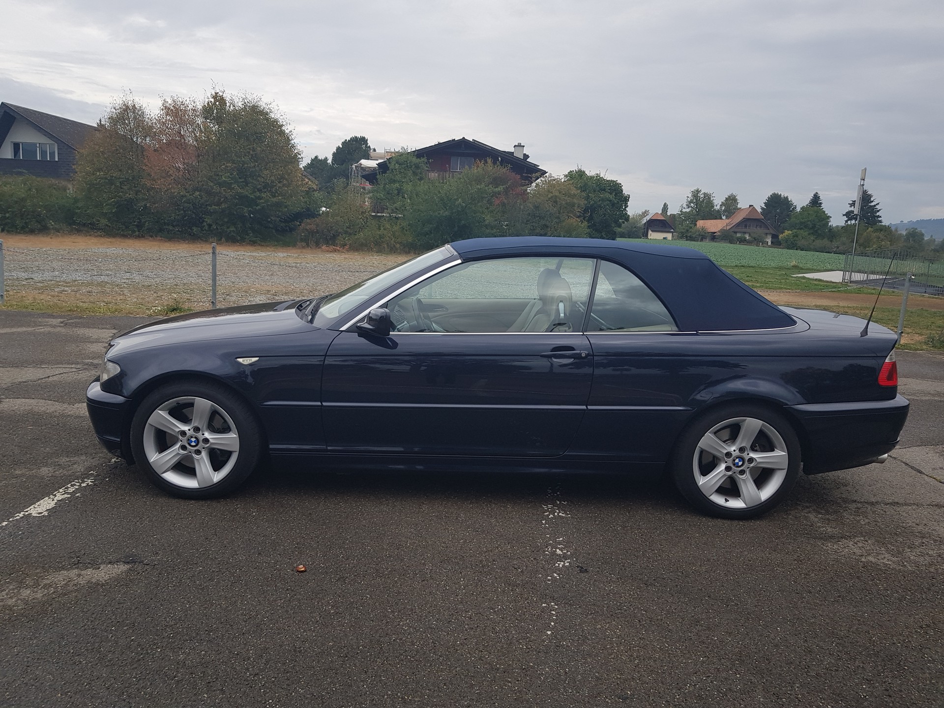 BMW 330Ci-image-5