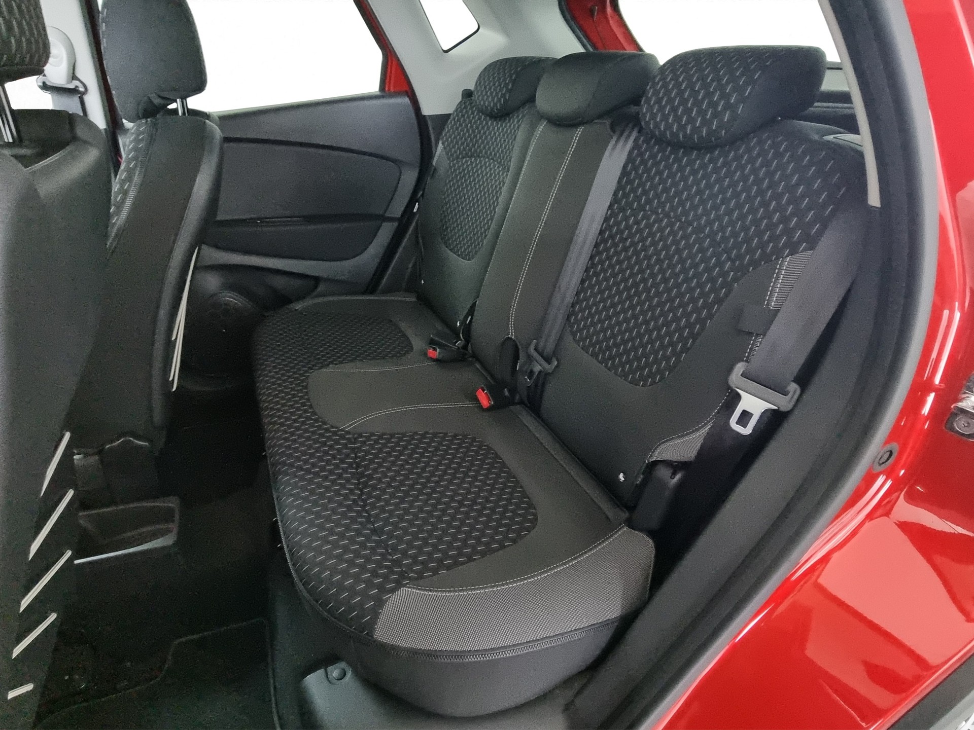 RENAULT Captur 1.3 TCe Intens S/S-image-6