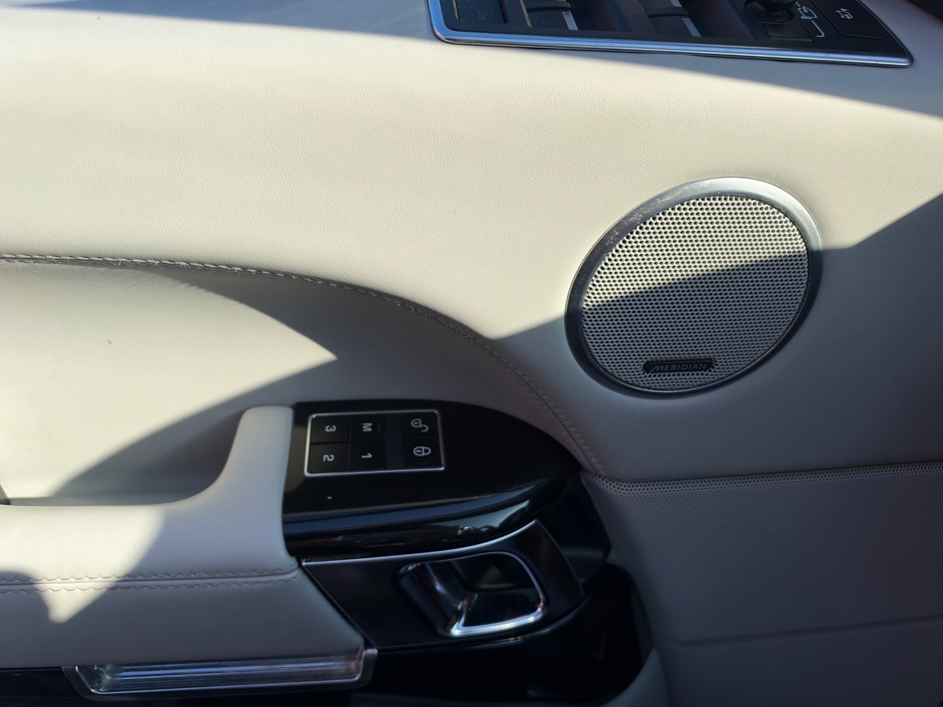 LAND ROVER Range Rover 5.0 V8 SC Autobiography Automatic-image-31