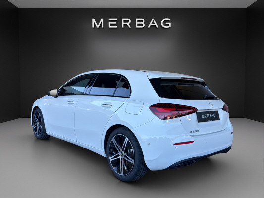 MERCEDES-BENZ A 200 Night Star 7G-DCT-image-2