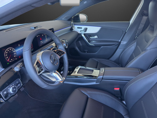 MERCEDES-BENZ A 200 Night Star 7G-DCT-image-5