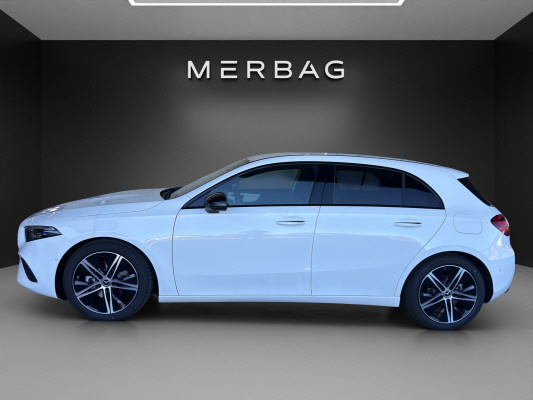 MERCEDES-BENZ A 200 Night Star 7G-DCT-image-1